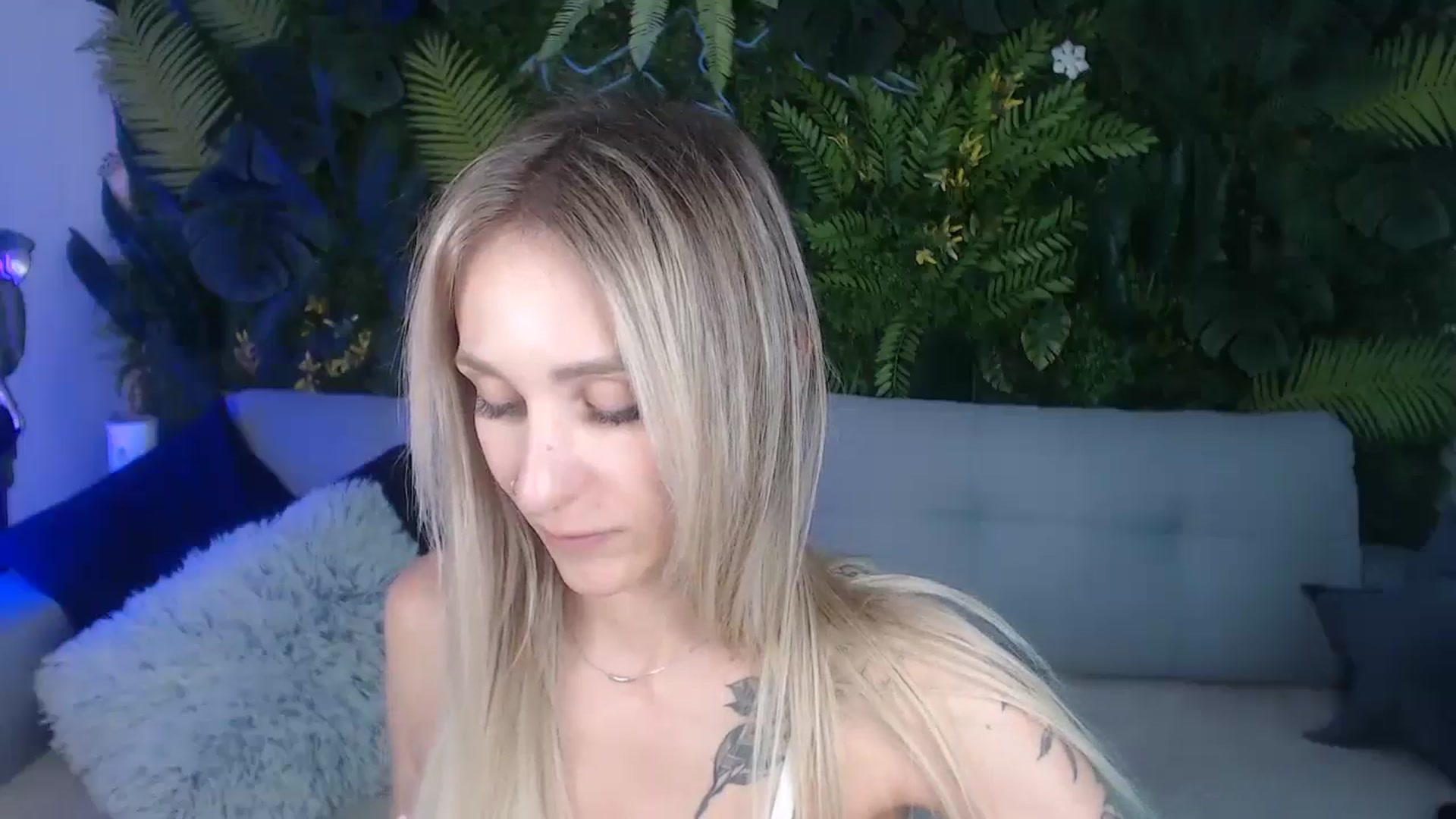 Gallery image thumbnail from Horny_Blond's myfreecams stream on, 08/30/2024, 11:16 image 4 of 20