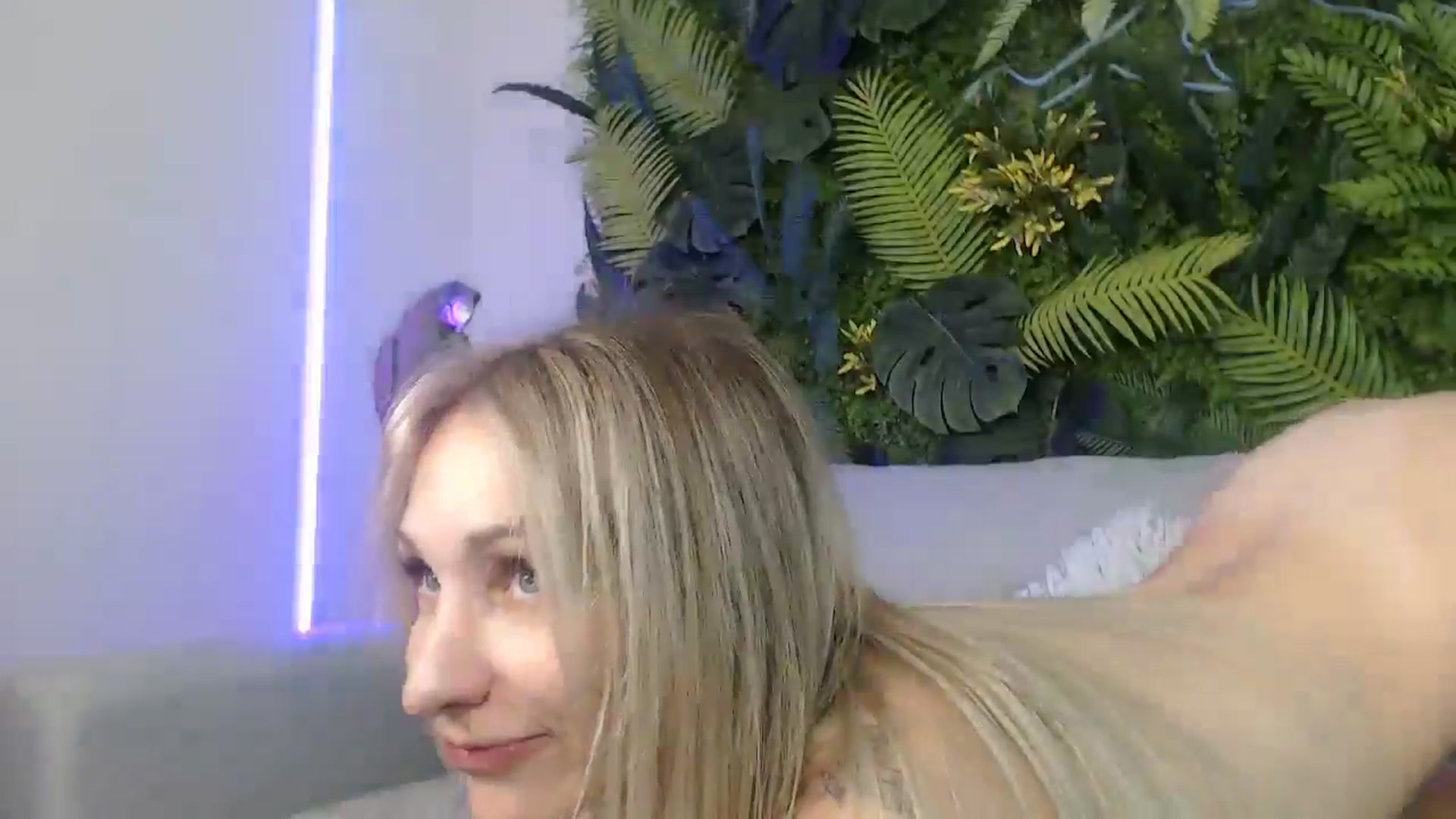 Gallery image thumbnail from Horny_Blond's myfreecams stream on, 08/30/2024, 12:57 image 4 of 20