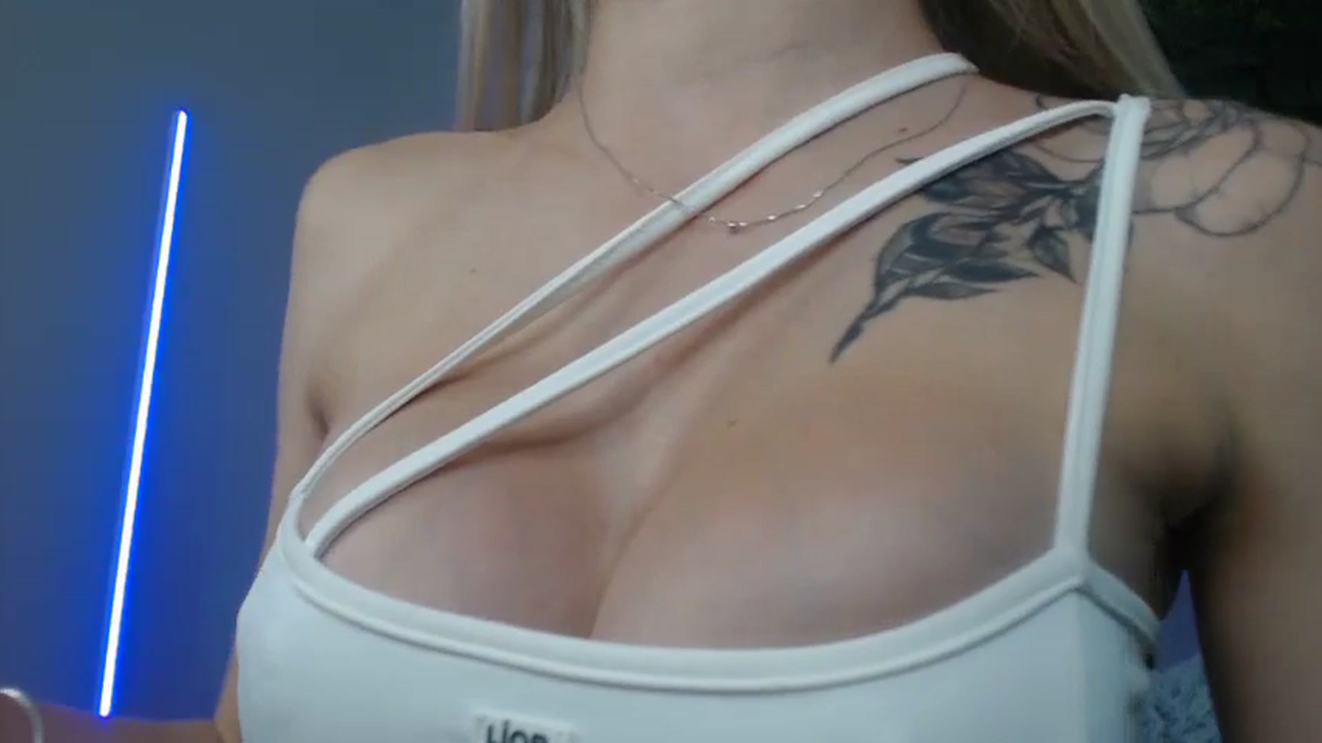 Gallery image thumbnail from Horny_Blond's myfreecams stream on, 08/31/2024, 09:04 image 11 of 20