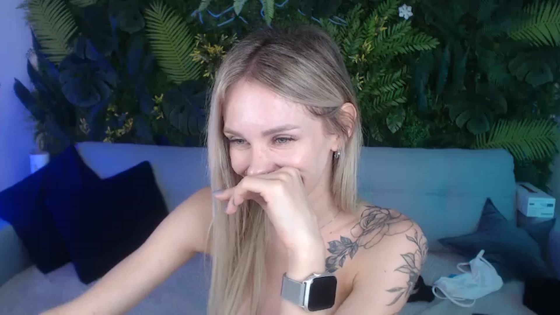 Gallery image thumbnail from Horny_Blond's myfreecams stream on, 08/31/2024, 09:59 image 3 of 20