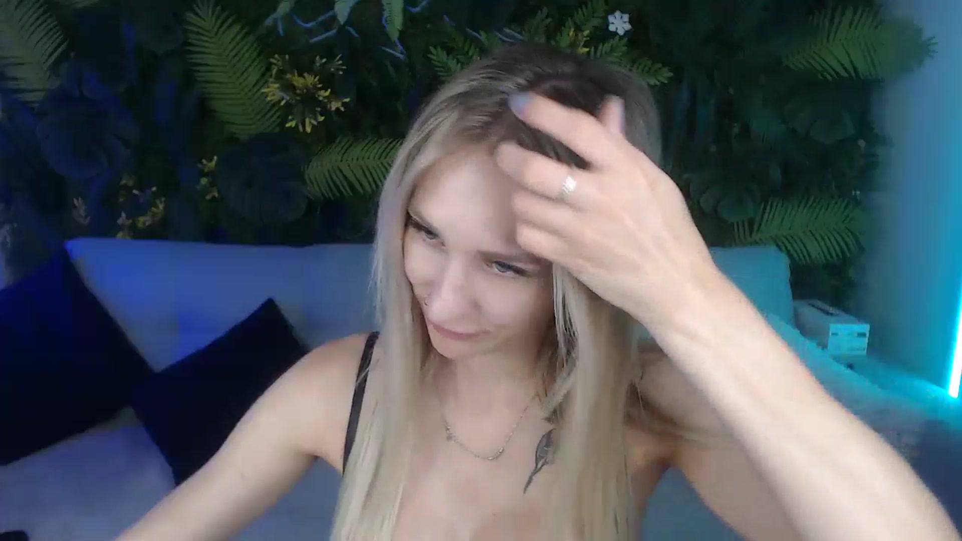 Gallery image thumbnail from Horny_Blond's myfreecams stream on, 09/01/2024, 12:38 image 6 of 20