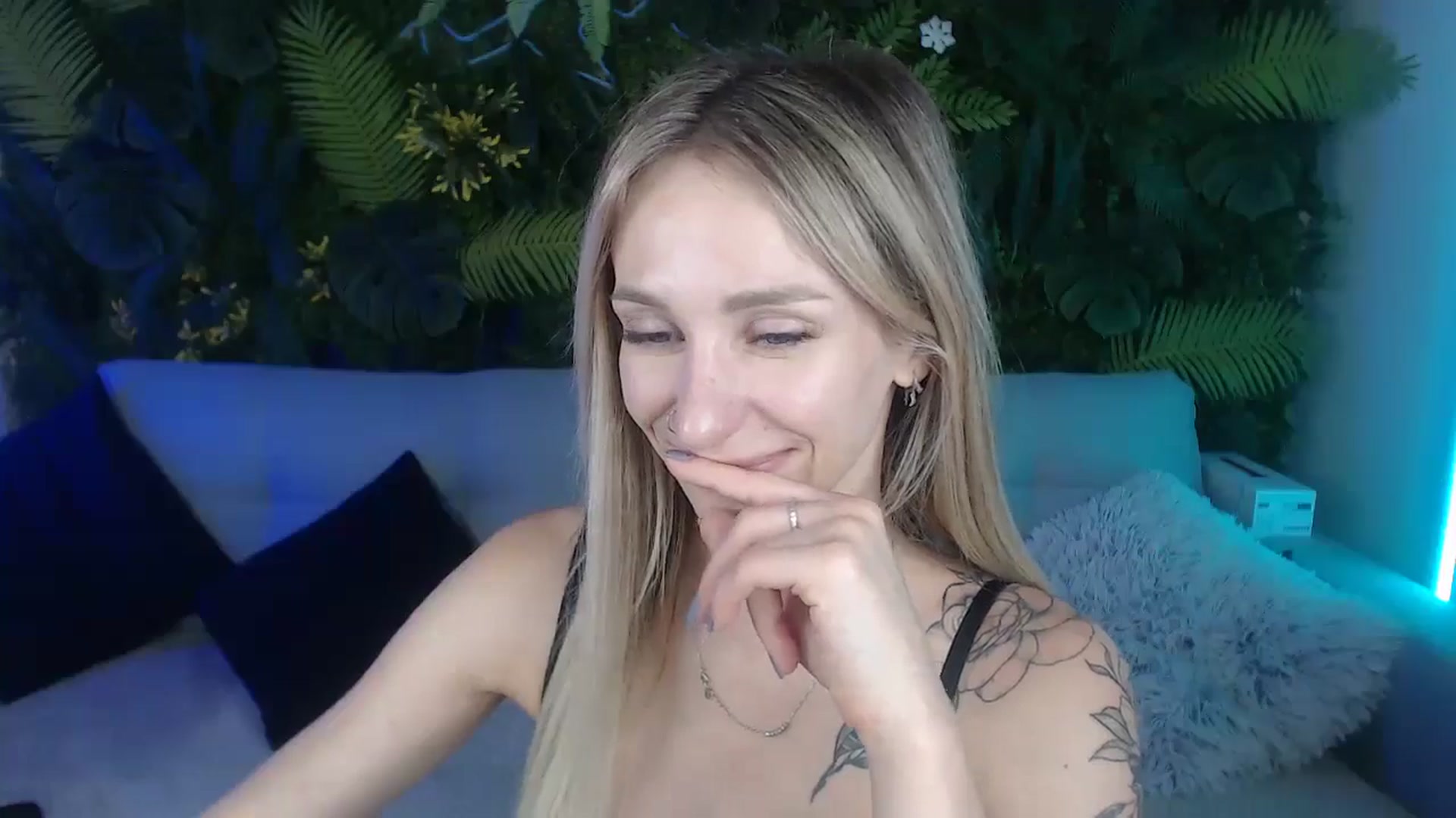 Gallery image thumbnail from Horny_Blond's myfreecams stream on, 09/01/2024, 12:38 image 5 of 20