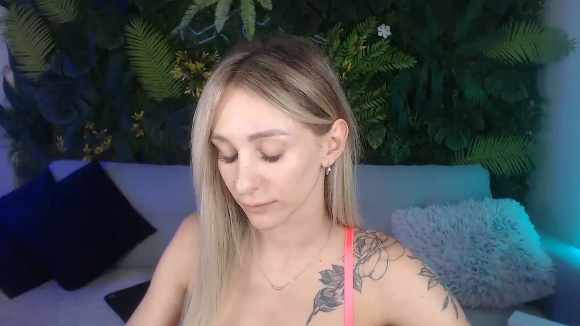Gallery image thumbnail from Horny_Blond's myfreecams stream on, 09/02/2024, 09:41 image 15 of 20
