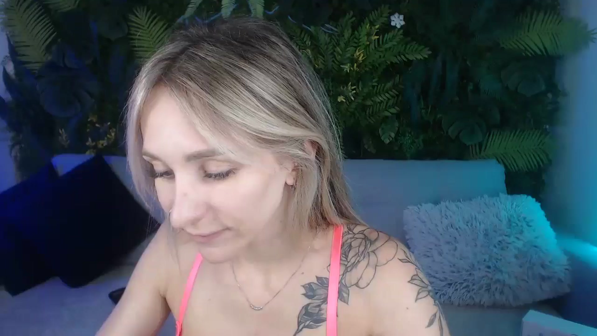 Gallery image thumbnail from Horny_Blond's myfreecams stream on, 09/02/2024, 10:44 image 3 of 20