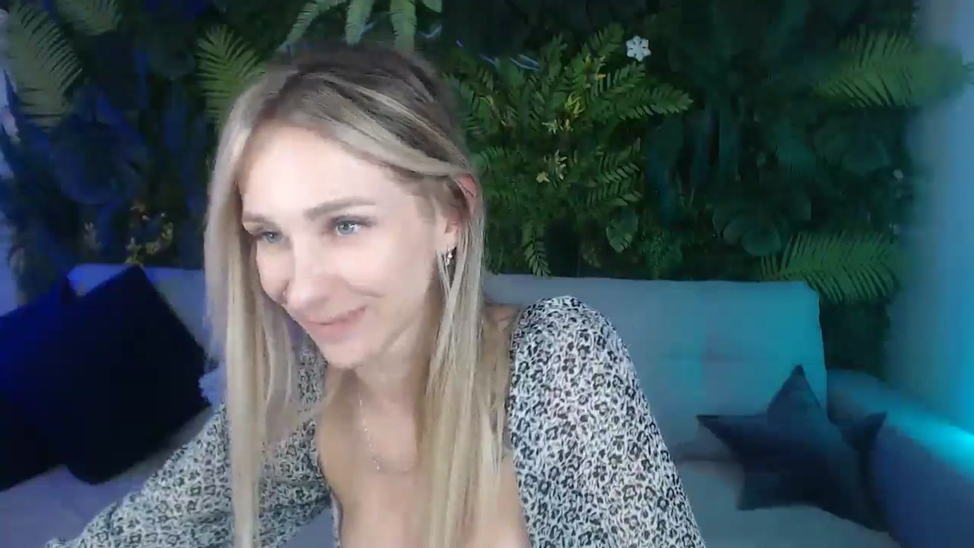 Gallery image thumbnail from Horny_Blond's myfreecams stream on, 09/03/2024, 12:17 image 8 of 20