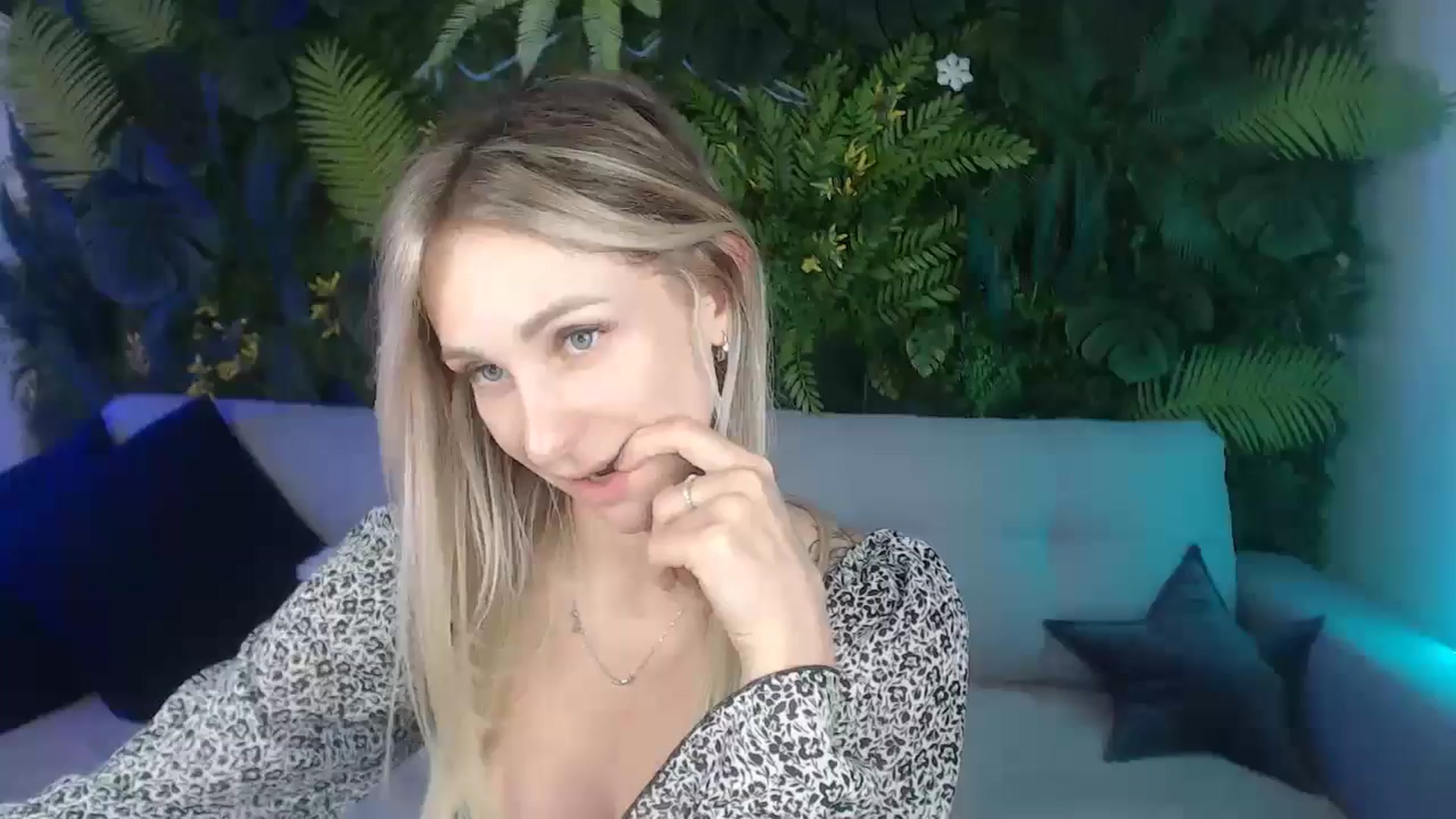 Gallery image thumbnail from Horny_Blond's myfreecams stream on, 09/03/2024, 12:17 image 18 of 20