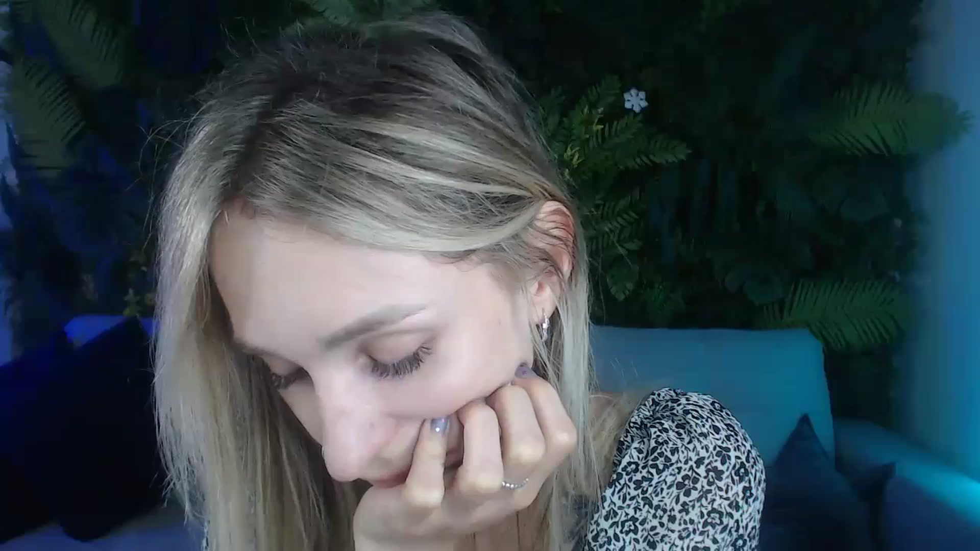 Gallery image thumbnail from Horny_Blond's myfreecams stream on, 09/03/2024, 12:51 image 9 of 20
