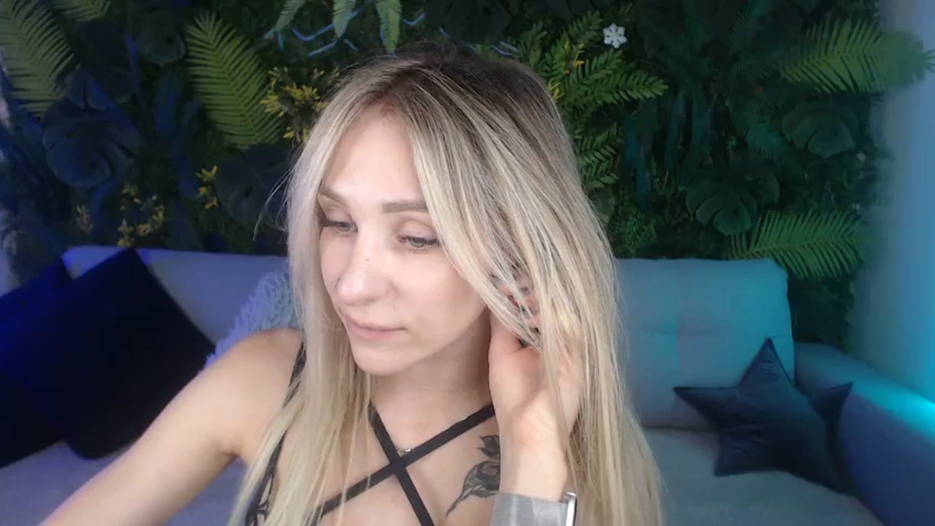 Gallery image thumbnail from Horny_Blond's myfreecams stream on, 09/04/2024, 08:40 image 15 of 20
