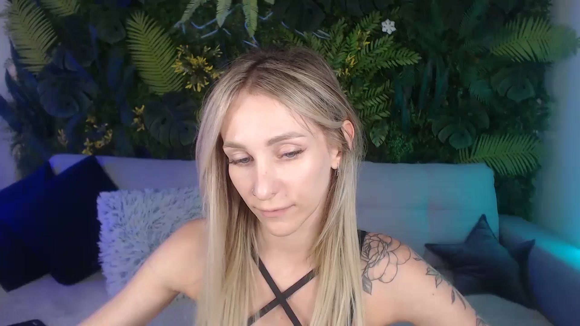 Gallery image thumbnail from Horny_Blond's myfreecams stream on, 09/04/2024, 11:05 image 17 of 20
