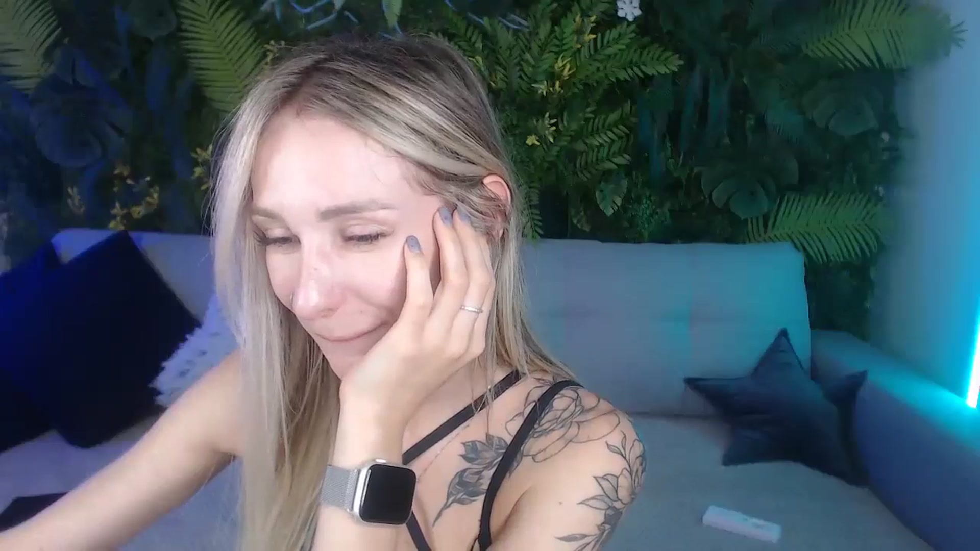 Gallery image thumbnail from Horny_Blond's myfreecams stream on, 09/04/2024, 11:46 image 4 of 20