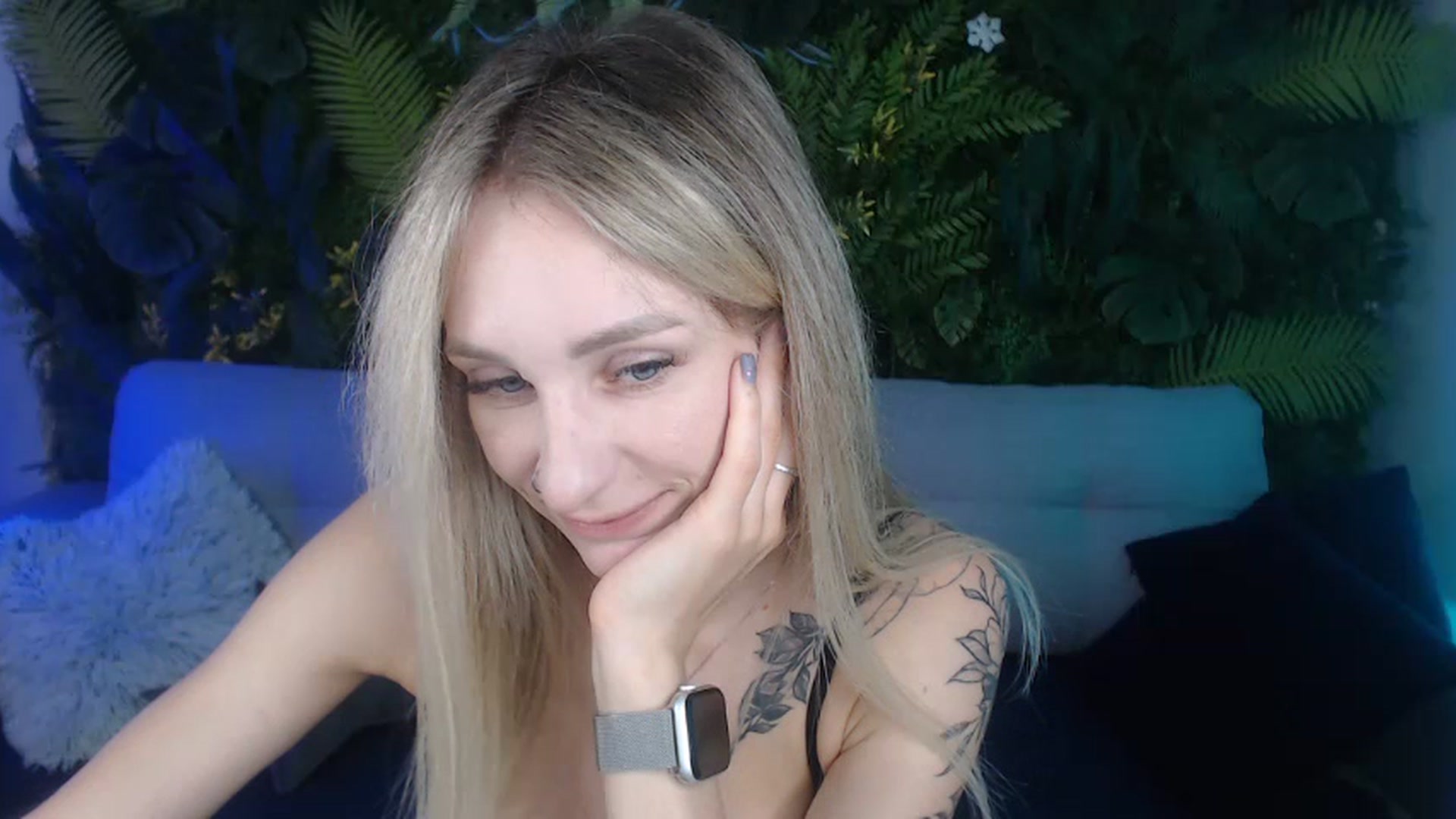 Gallery image thumbnail from Horny_Blond's myfreecams stream on, 09/06/2024, 08:32 image 5 of 20