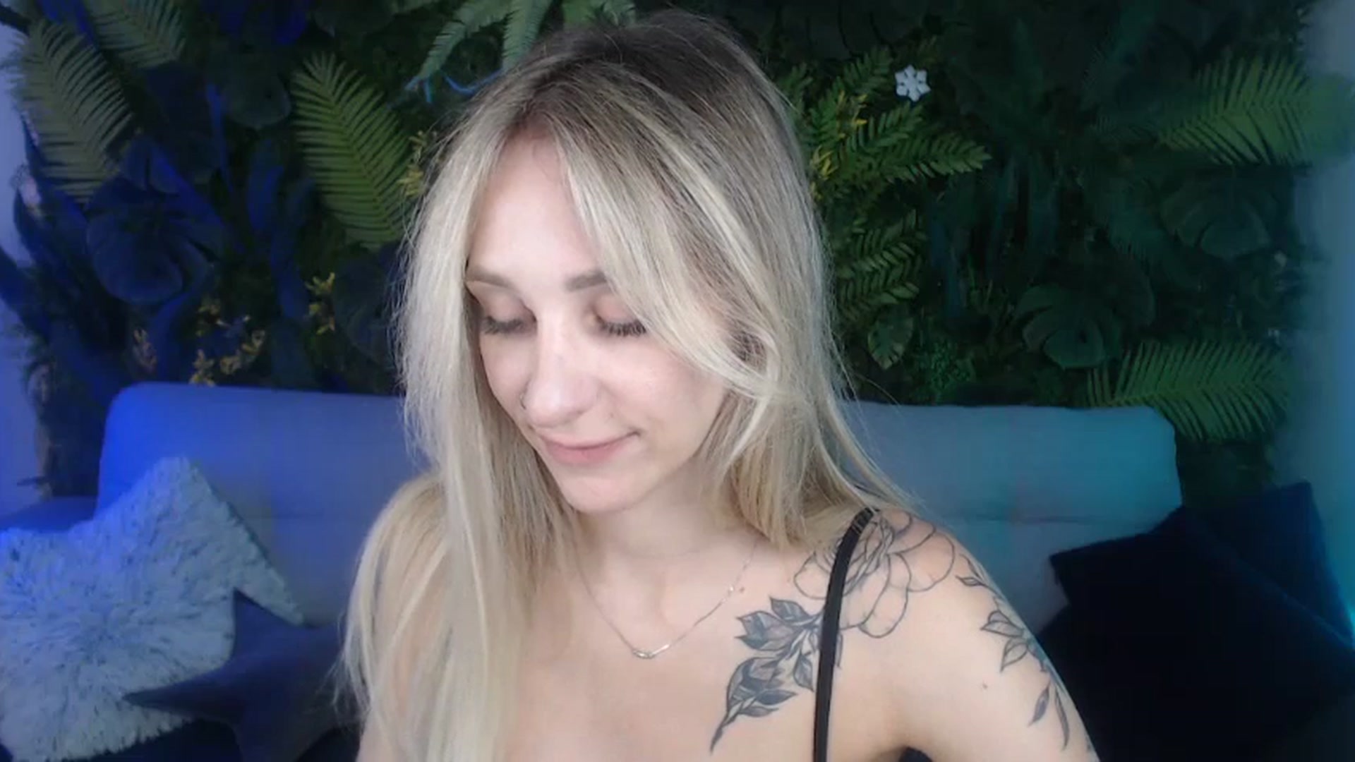 Gallery image thumbnail from Horny_Blond's myfreecams stream on, 09/06/2024, 08:32 image 7 of 20
