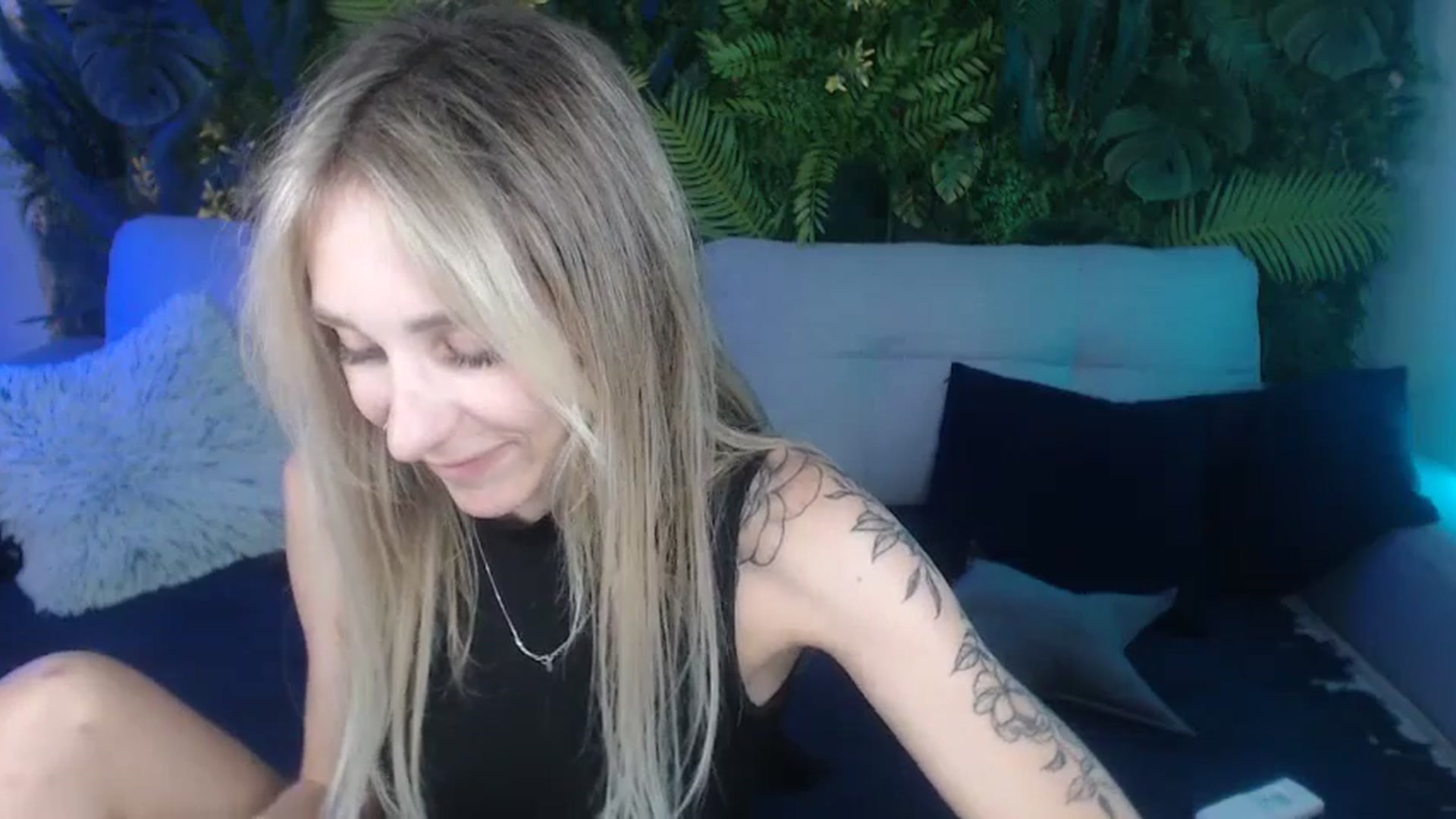 Gallery image thumbnail from Horny_Blond's myfreecams stream on, 09/06/2024, 10:59 image 9 of 20