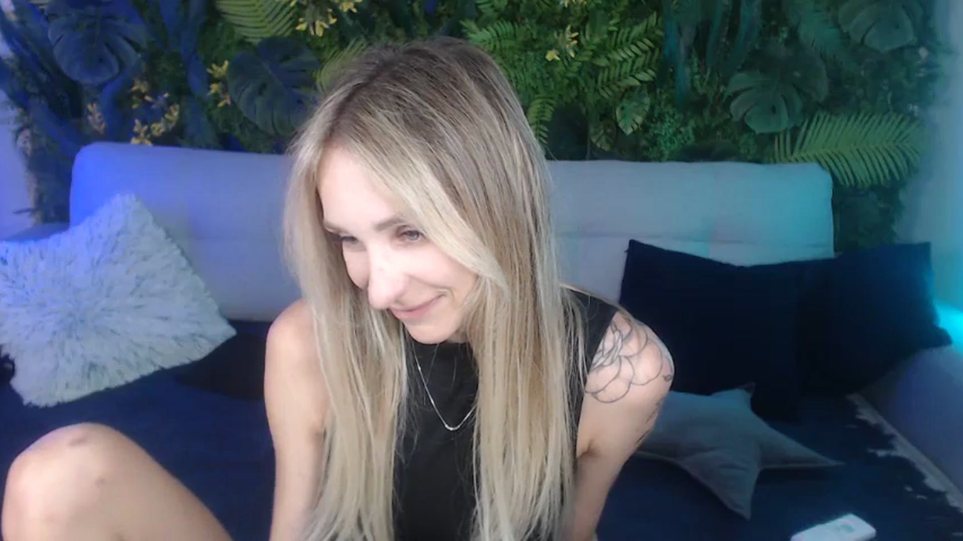 Gallery image thumbnail from Horny_Blond's myfreecams stream on, 09/06/2024, 10:59 image 11 of 20