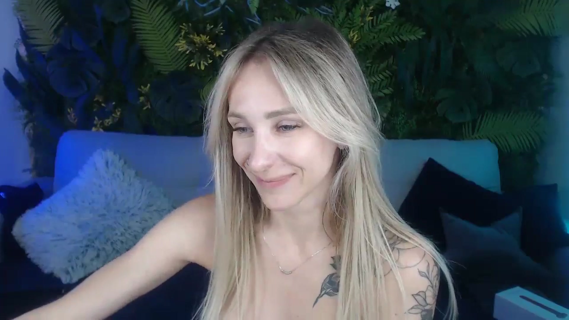 Gallery image thumbnail from Horny_Blond's myfreecams stream on, 09/06/2024, 13:23 image 3 of 20