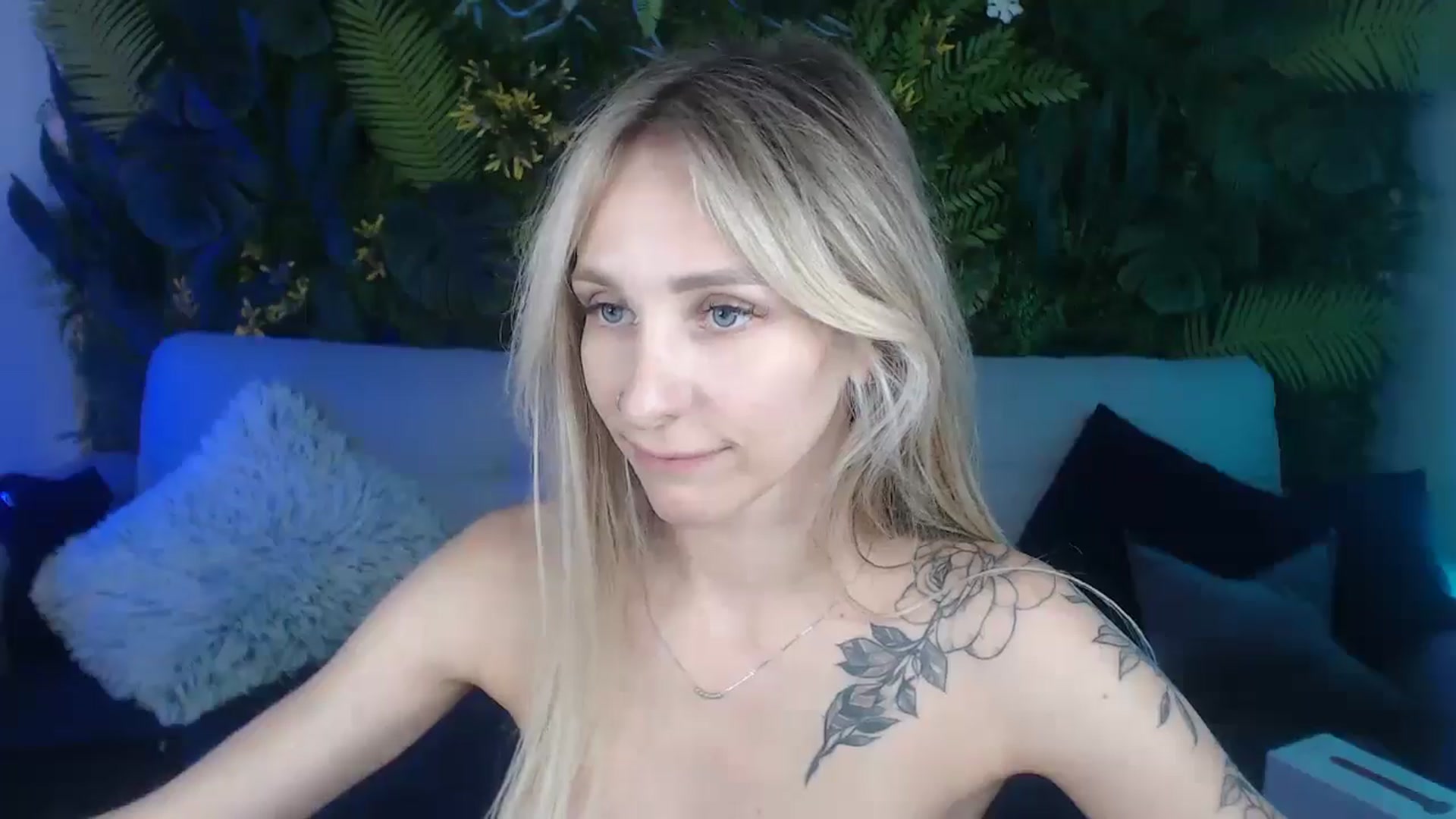 Gallery image thumbnail from Horny_Blond's myfreecams stream on, 09/06/2024, 13:23 image 2 of 20