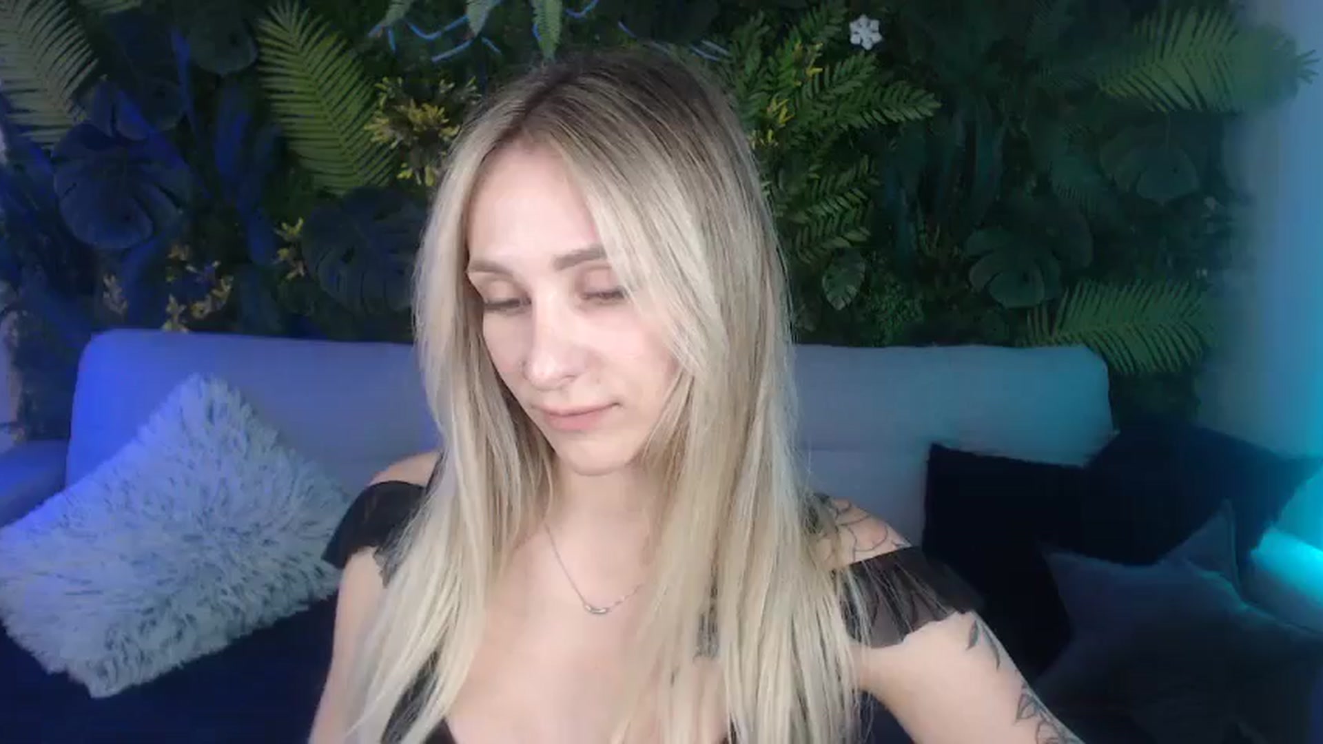 Gallery image thumbnail from Horny_Blond's myfreecams stream on, 09/07/2024, 08:49 image 1 of 20