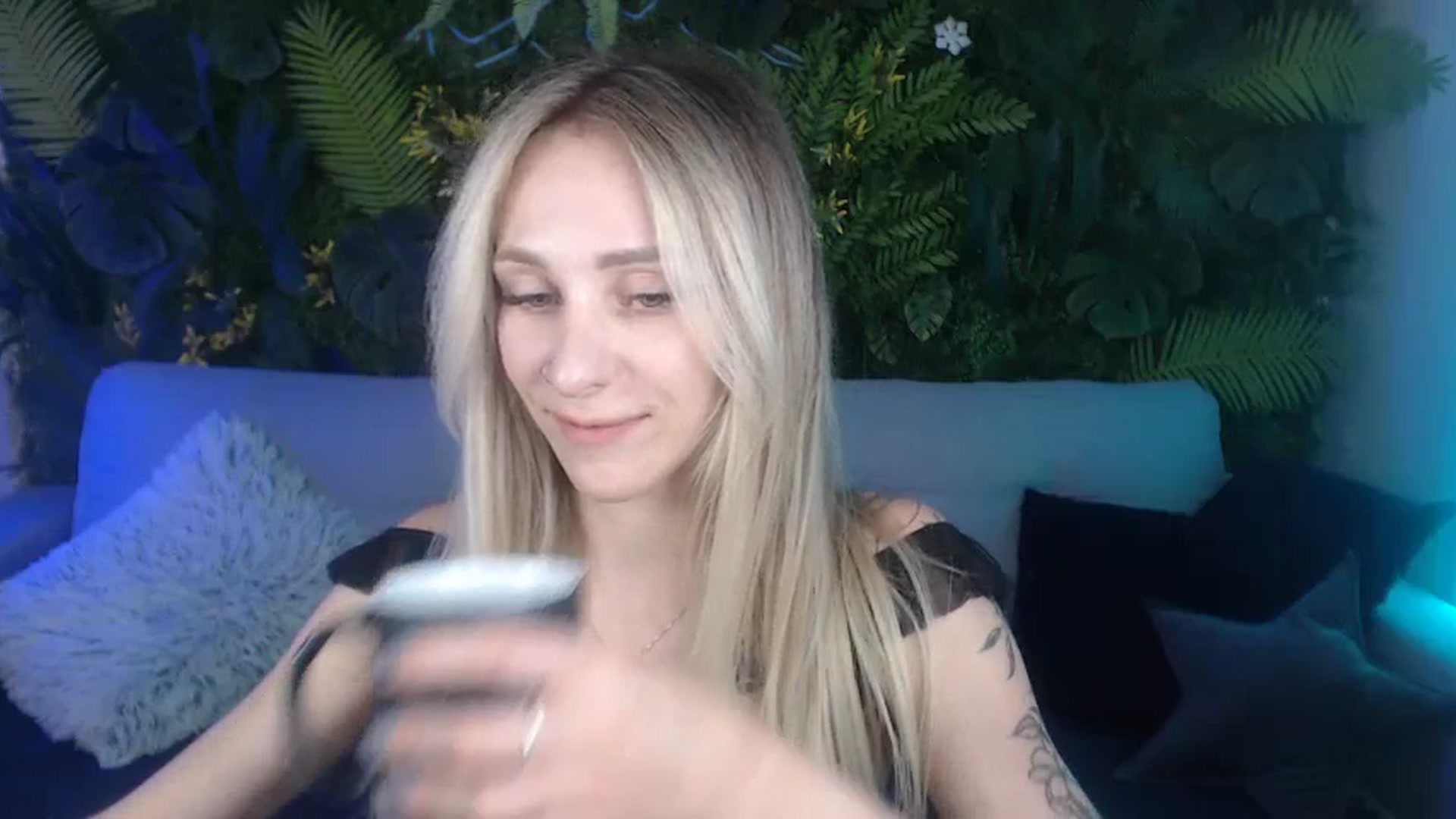 Gallery image thumbnail from Horny_Blond's myfreecams stream on, 09/07/2024, 08:49 image 2 of 20