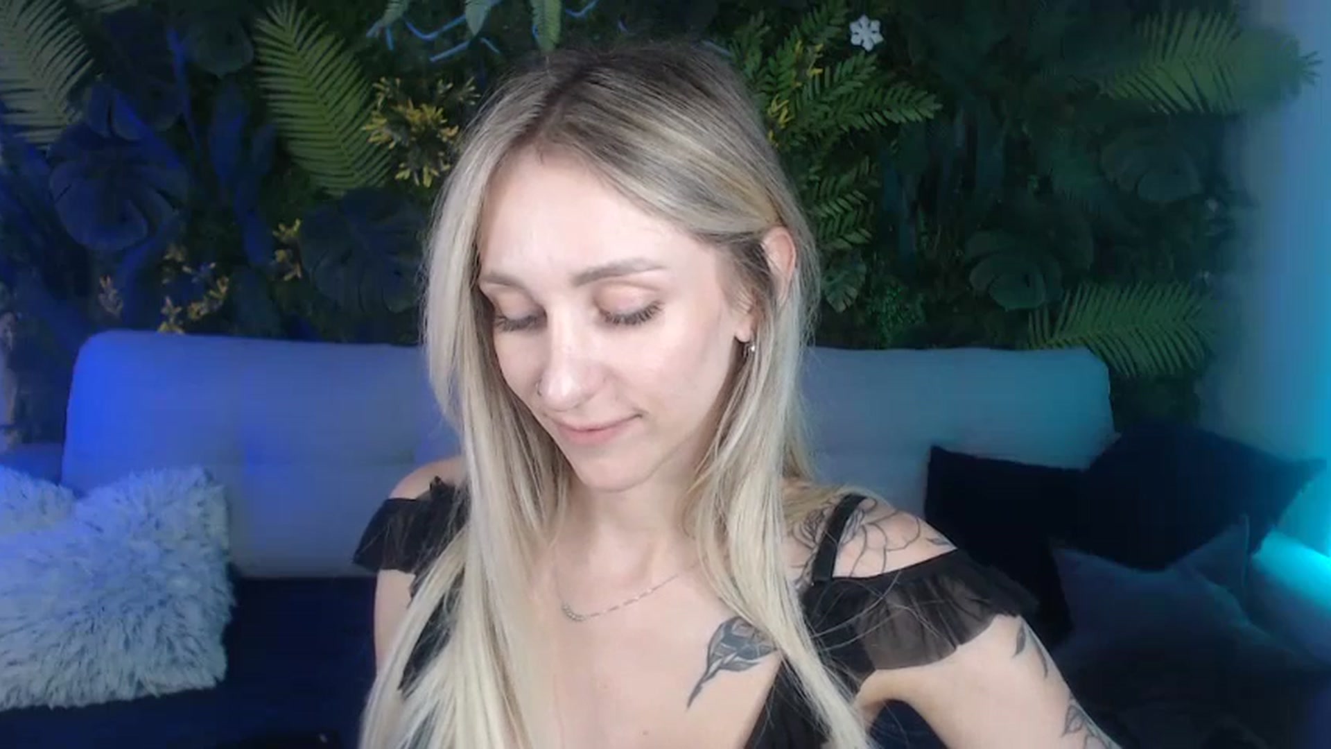 Gallery image thumbnail from Horny_Blond's myfreecams stream on, 09/07/2024, 10:07 image 4 of 20
