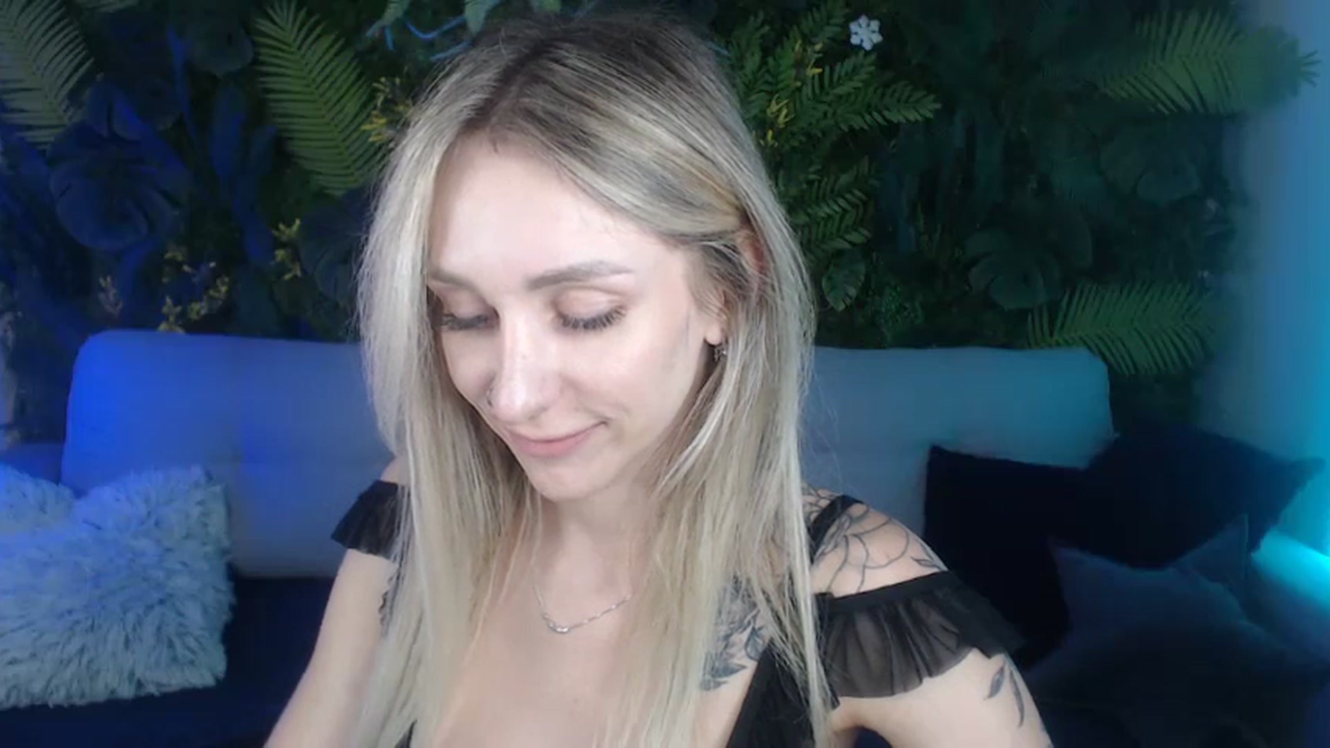 Gallery image thumbnail from Horny_Blond's myfreecams stream on, 09/07/2024, 10:07 image 6 of 20