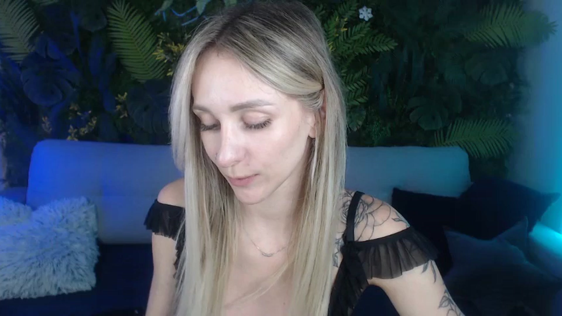 Gallery image thumbnail from Horny_Blond's myfreecams stream on, 09/07/2024, 10:48 image 7 of 20