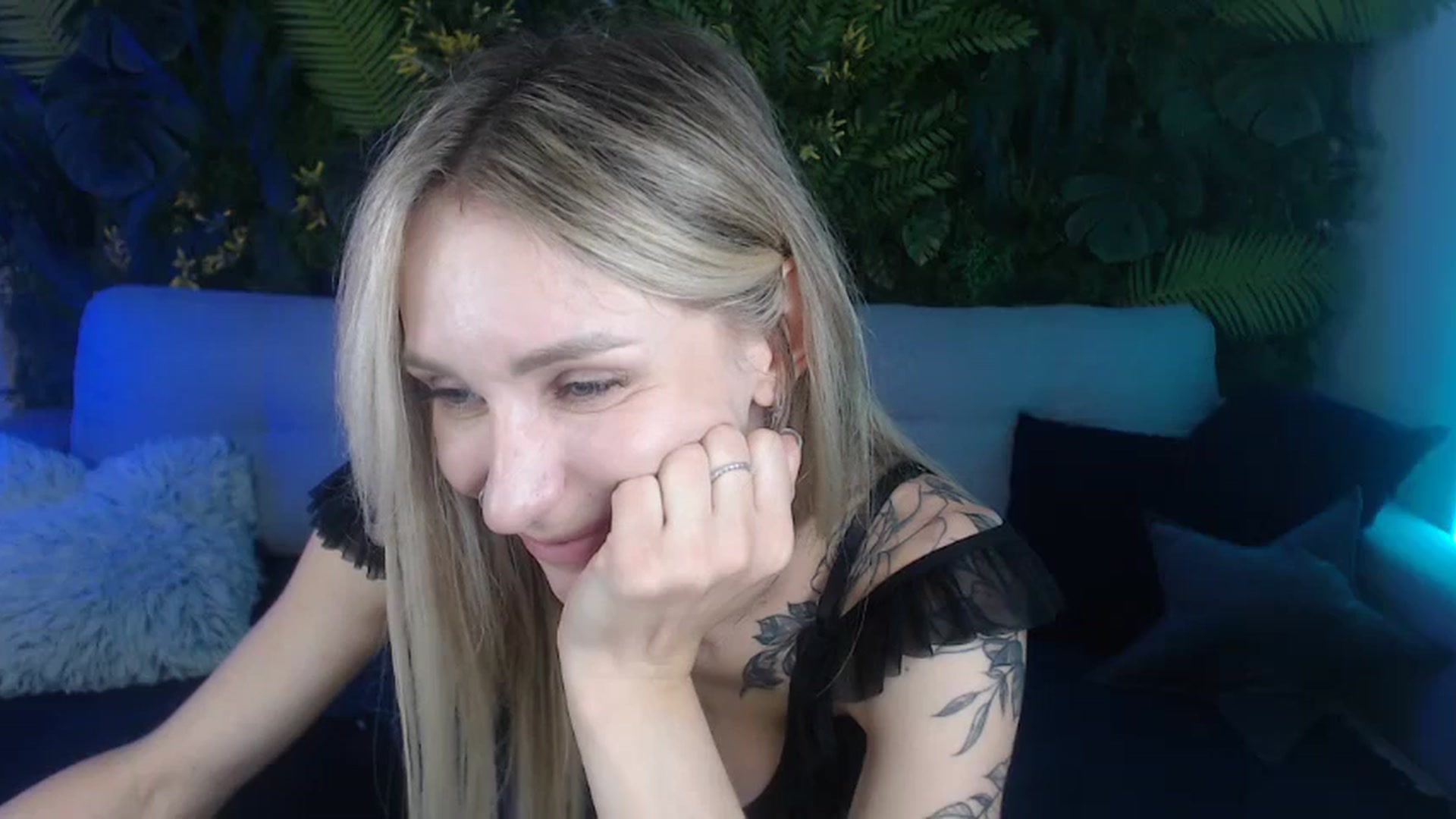 Gallery image thumbnail from Horny_Blond's myfreecams stream on, 09/07/2024, 10:48 image 8 of 20
