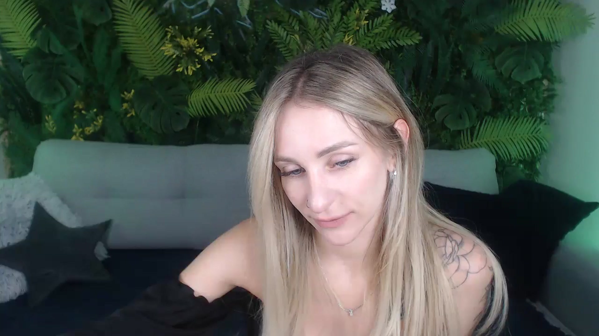 Gallery image thumbnail from Horny_Blond's myfreecams stream on, 09/09/2024, 08:27 image 7 of 20