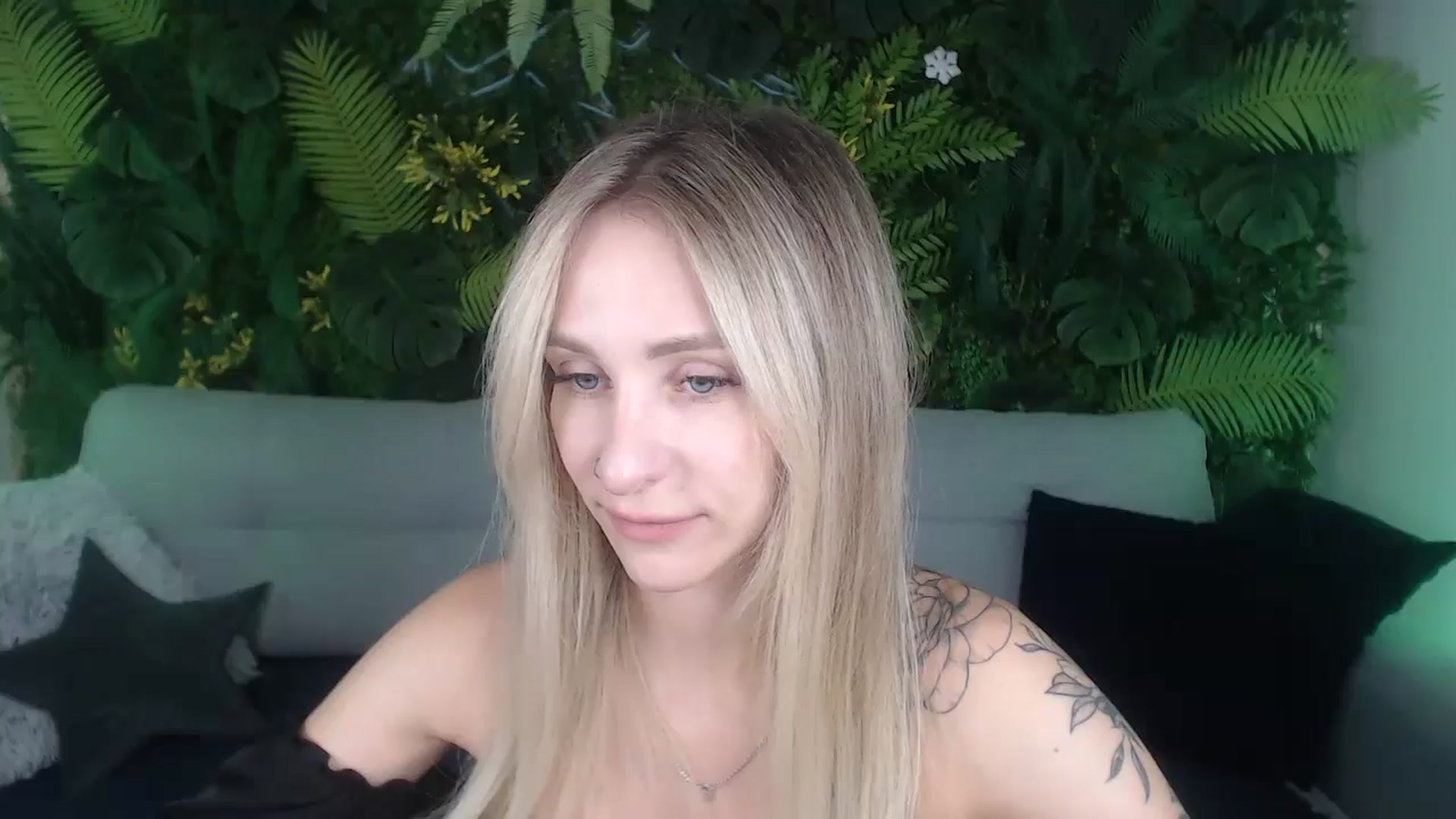 Gallery image thumbnail from Horny_Blond's myfreecams stream on, 09/09/2024, 08:27 image 6 of 20