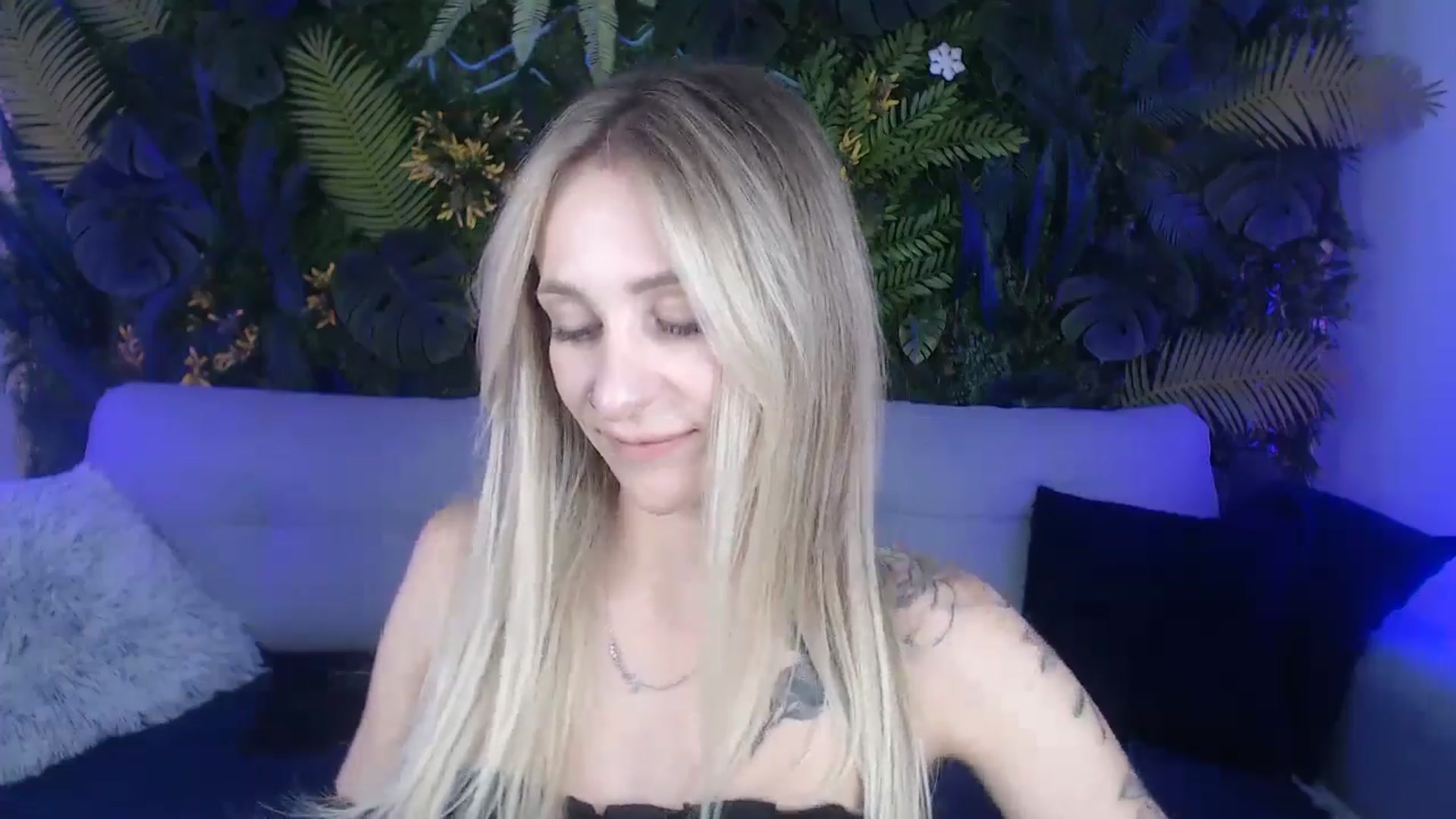 Gallery image thumbnail from Horny_Blond's myfreecams stream on, 09/09/2024, 09:25 image 6 of 20