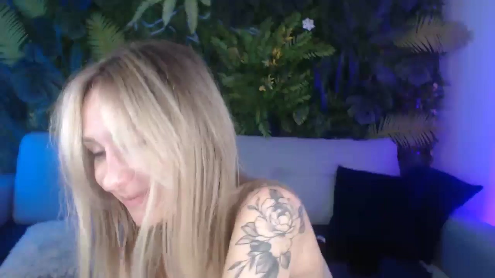 Gallery image thumbnail from Horny_Blond's myfreecams stream on, 09/09/2024, 13:04 image 3 of 20