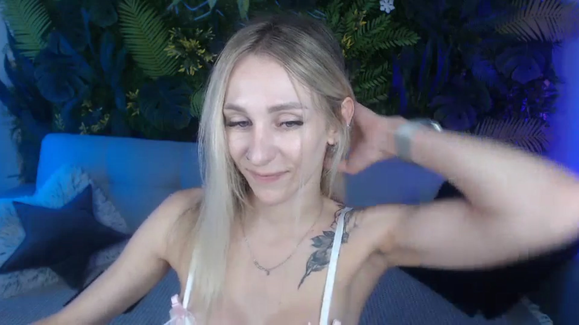 Gallery image thumbnail from Horny_Blond's myfreecams stream on, 09/13/2024, 10:12 image 2 of 20