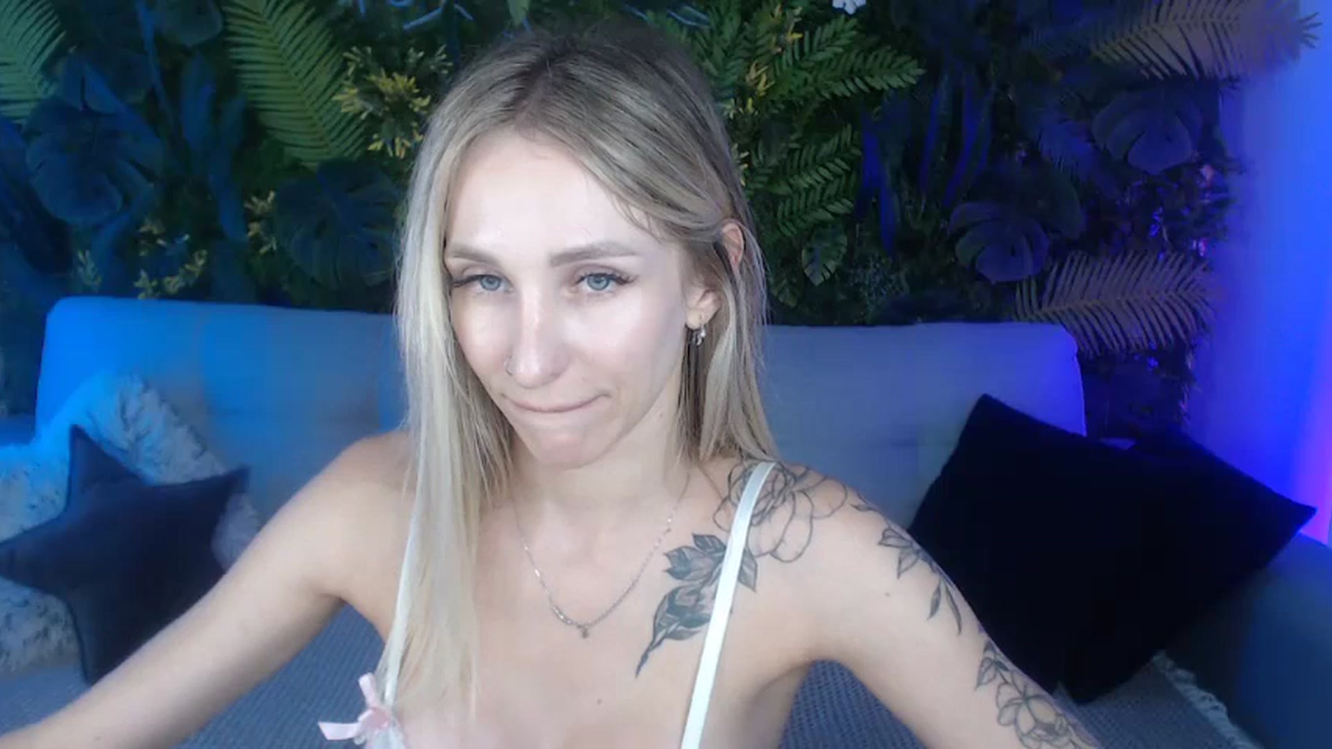 Gallery image thumbnail from Horny_Blond's myfreecams stream on, 09/13/2024, 11:20 image 7 of 20