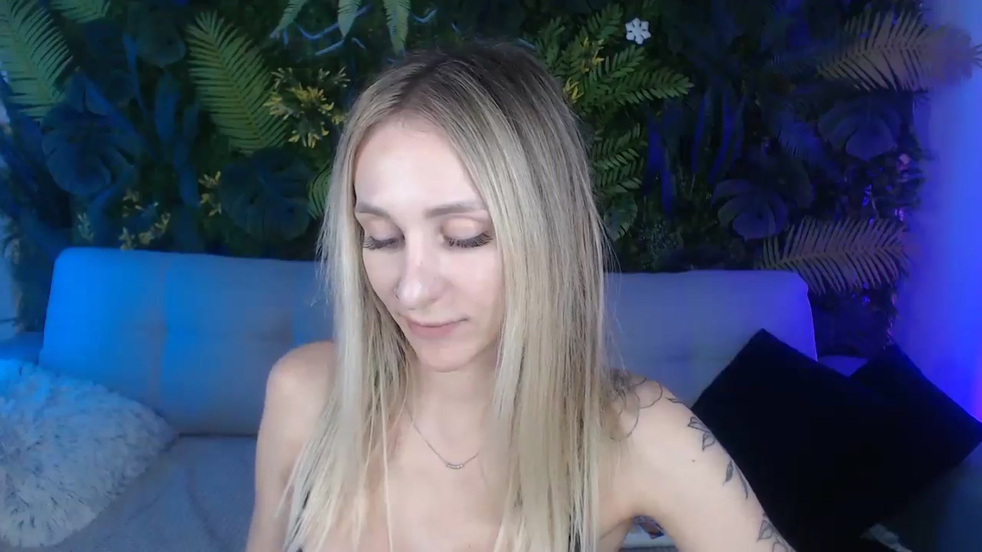 Gallery image thumbnail from Horny_Blond's myfreecams stream on, 09/14/2024, 12:07 image 10 of 20