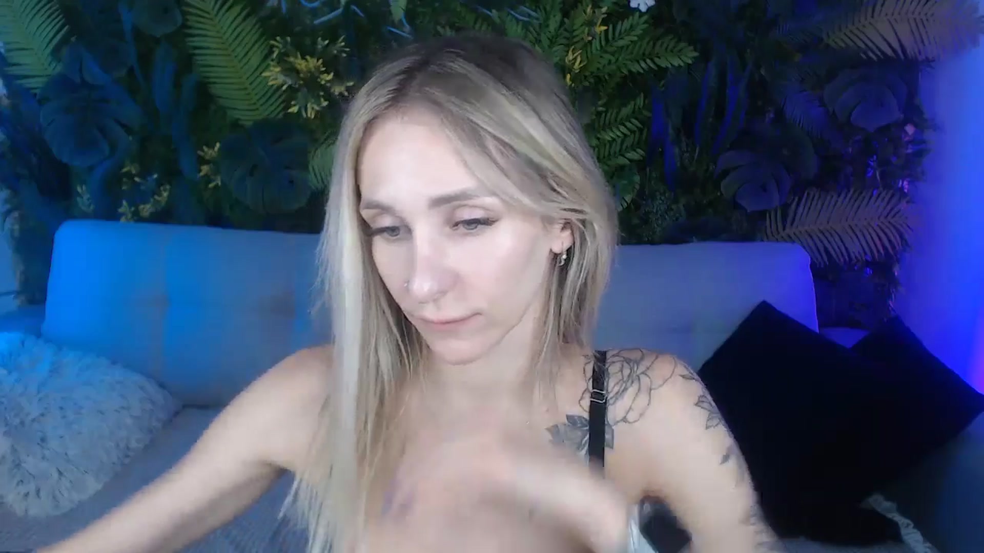 Gallery image thumbnail from Horny_Blond's myfreecams stream on, 09/14/2024, 12:07 image 14 of 20