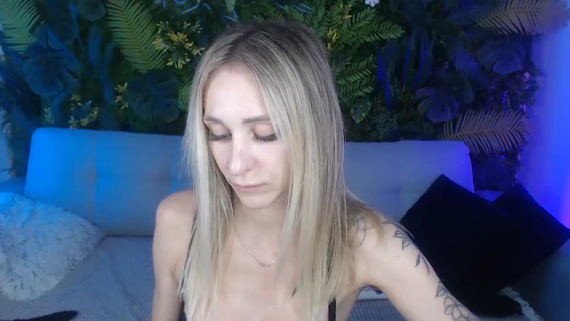 Gallery image thumbnail from Horny_Blond's myfreecams stream on, 09/14/2024, 12:07 image 15 of 20