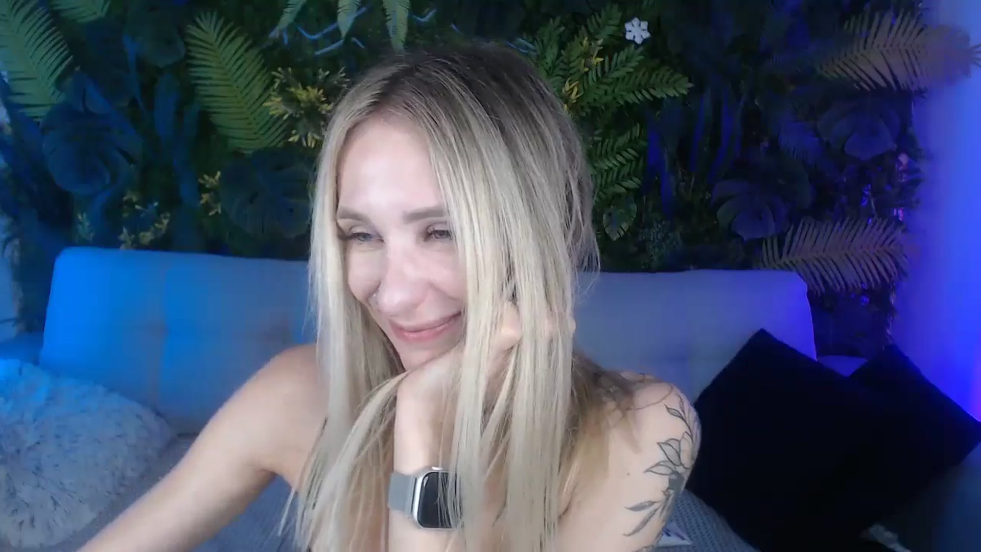 Gallery image thumbnail from Horny_Blond's myfreecams stream on, 09/14/2024, 12:07 image 9 of 20