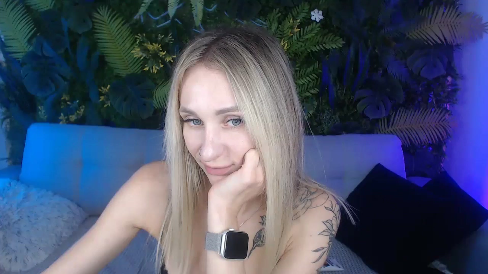 Gallery image thumbnail from Horny_Blond's myfreecams stream on, 09/14/2024, 12:07 image 2 of 20