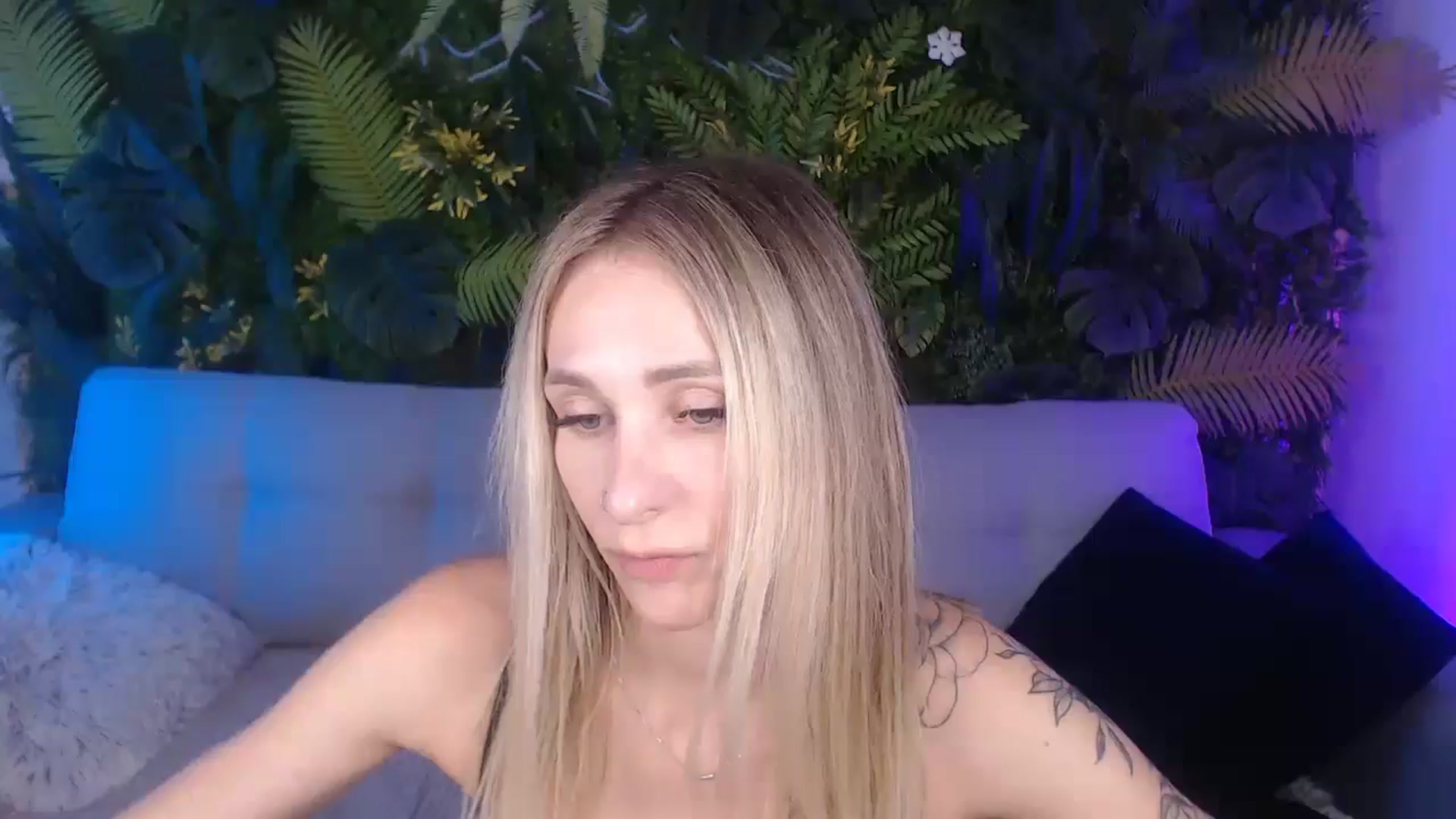 Gallery image thumbnail from Horny_Blond's myfreecams stream on, 09/14/2024, 12:07 image 13 of 20