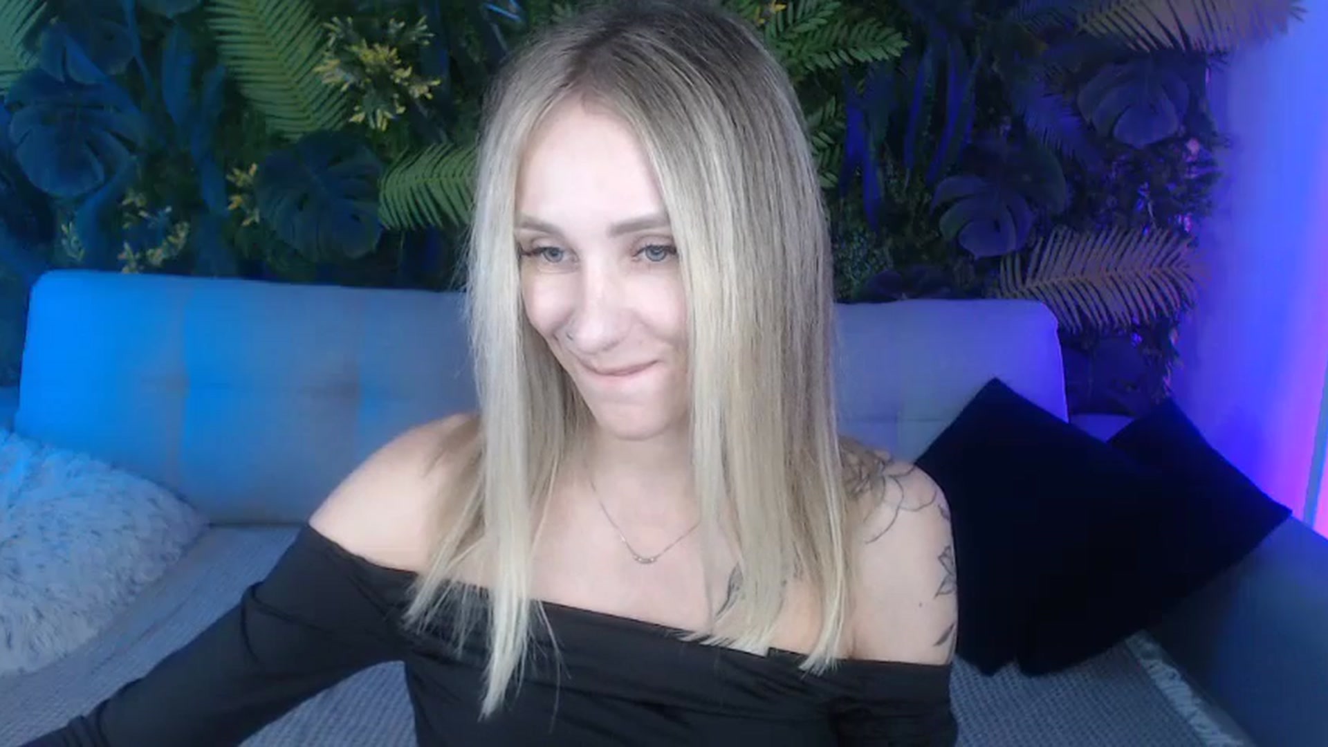 Gallery image thumbnail from Horny_Blond's myfreecams stream on, 09/15/2024, 09:12 image 2 of 20