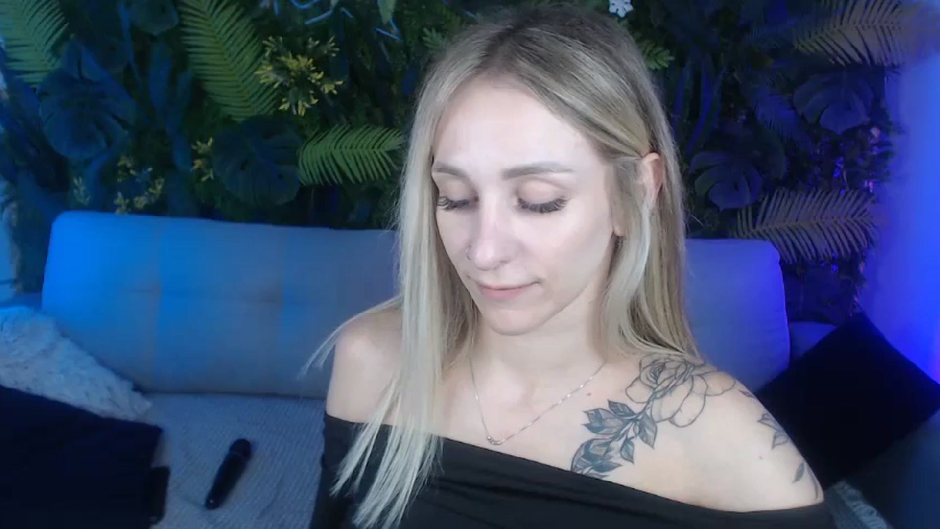 Gallery image thumbnail from Horny_Blond's myfreecams stream on, 09/15/2024, 10:10 image 2 of 20