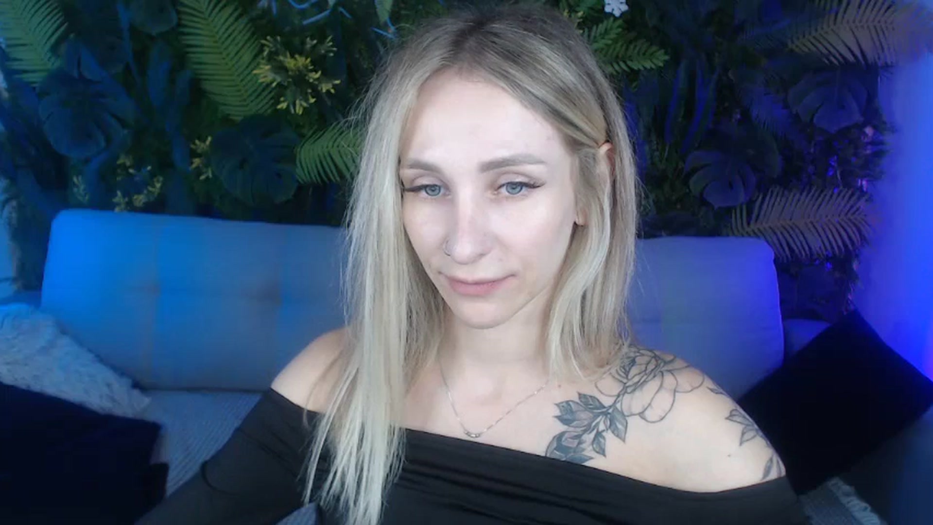 Gallery image thumbnail from Horny_Blond's myfreecams stream on, 09/15/2024, 10:10 image 6 of 20