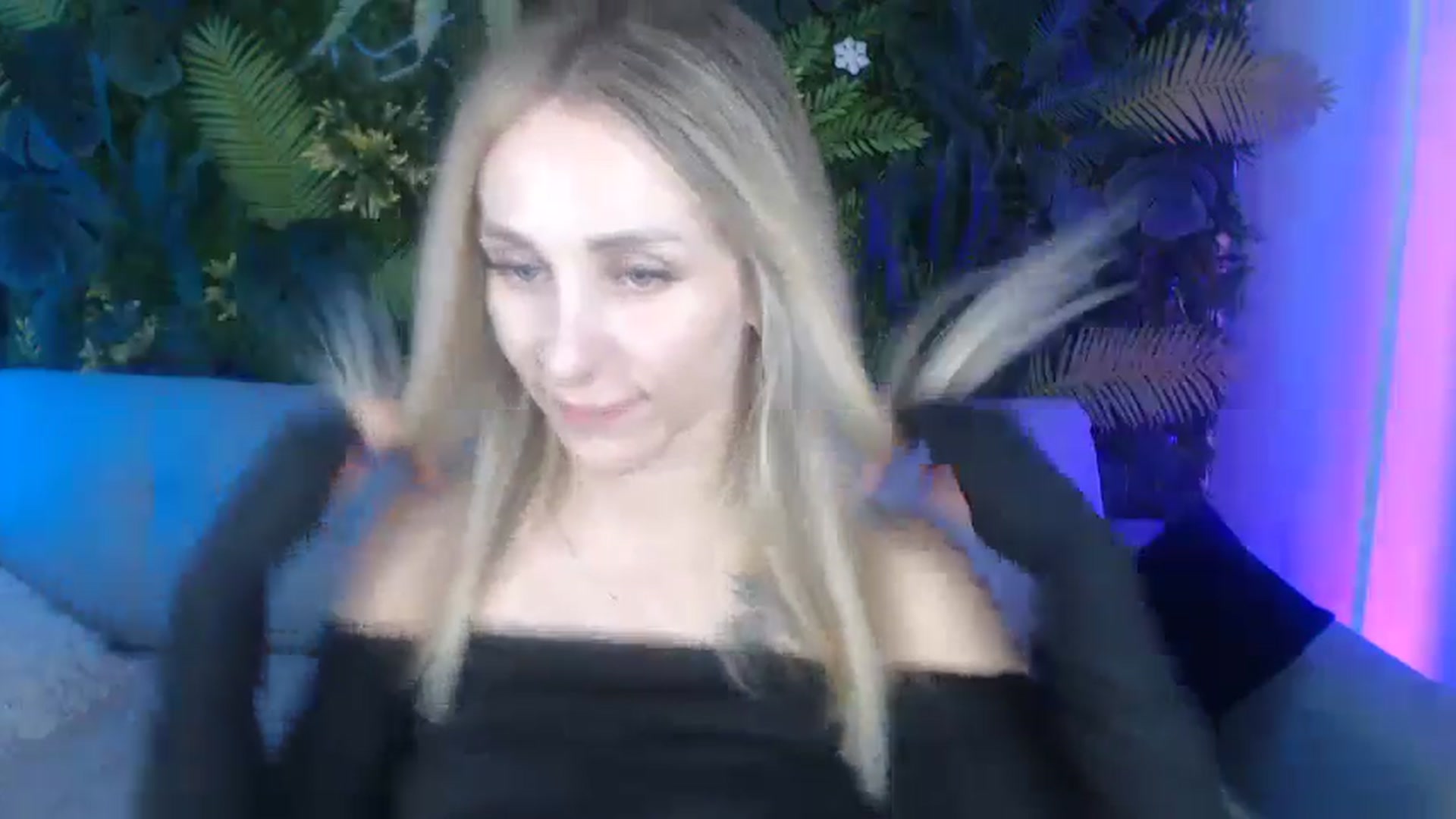 Gallery image thumbnail from Horny_Blond's myfreecams stream on, 09/15/2024, 11:10 image 10 of 20
