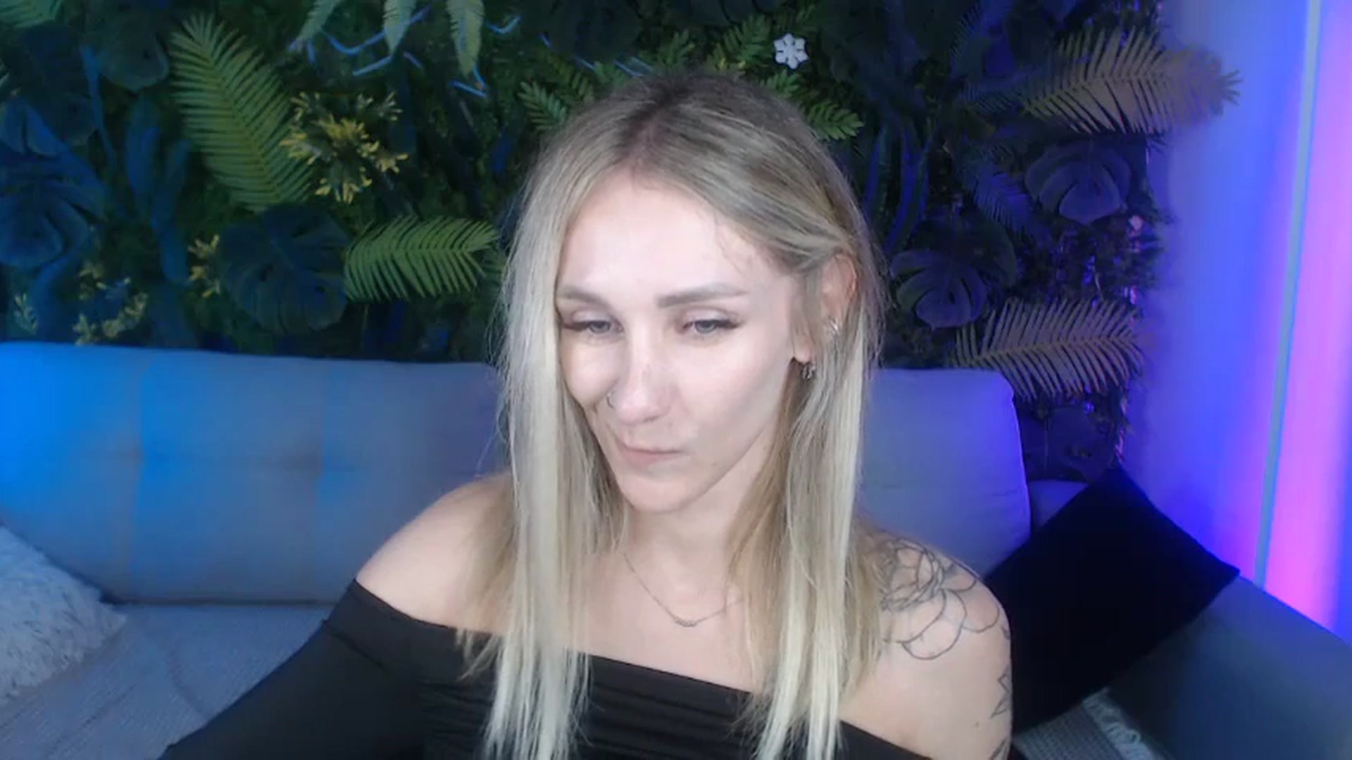 Gallery image thumbnail from Horny_Blond's myfreecams stream on, 09/15/2024, 11:10 image 3 of 20