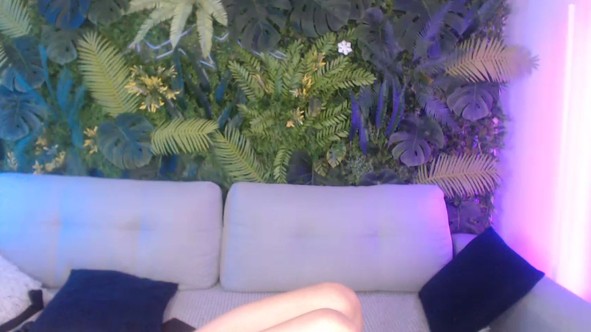 Gallery image thumbnail from Horny_Blond's myfreecams stream on, 09/15/2024, 11:58 image 9 of 20