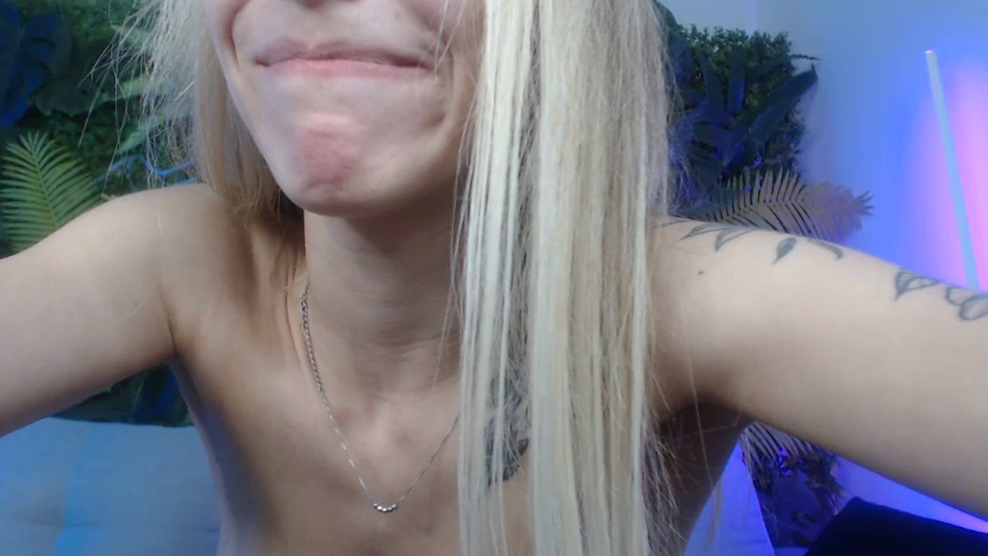 Gallery image thumbnail from Horny_Blond's myfreecams stream on, 09/15/2024, 12:30 image 16 of 20