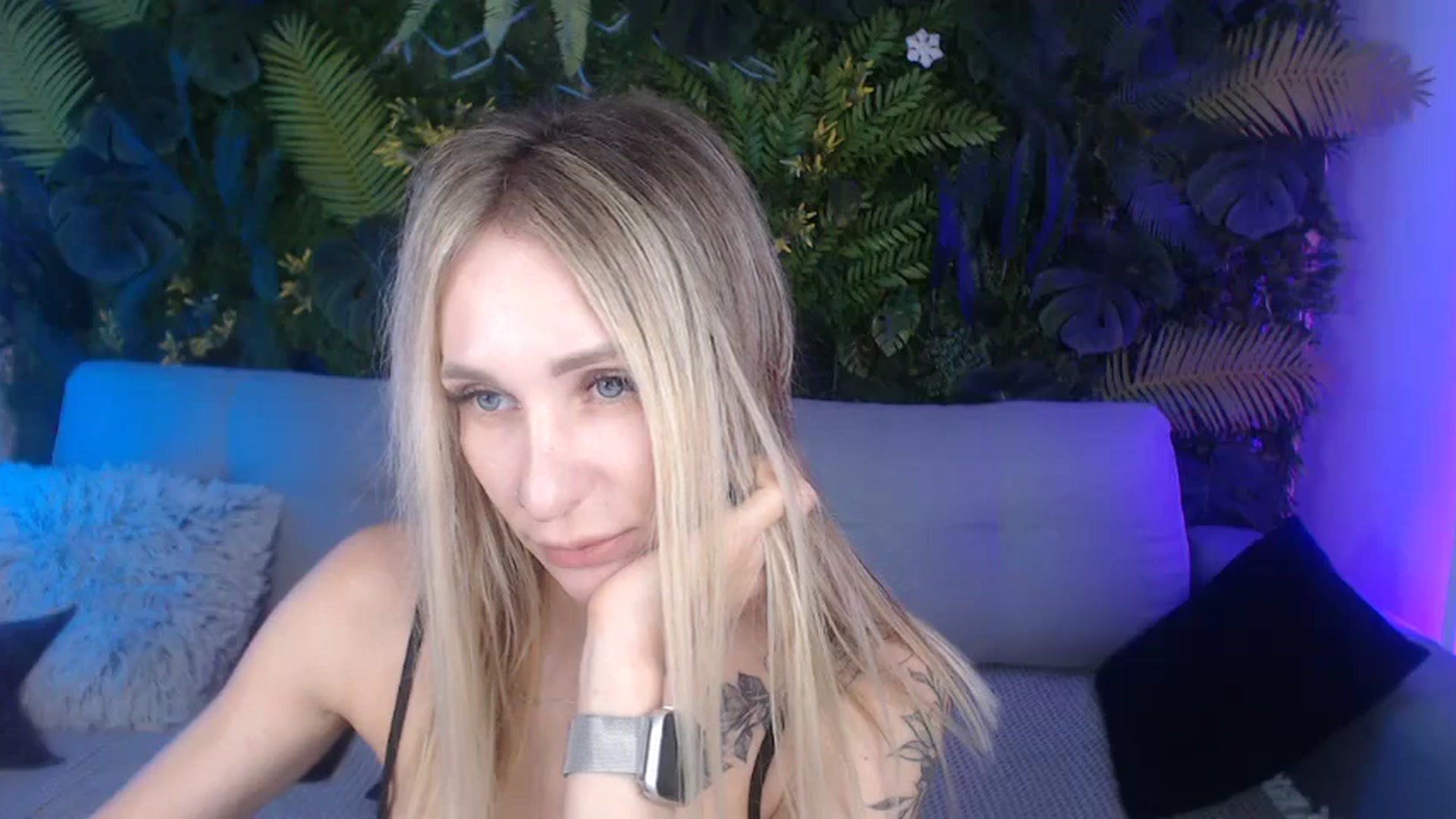Gallery image thumbnail from Horny_Blond's myfreecams stream on, 09/16/2024, 09:51 image 4 of 20