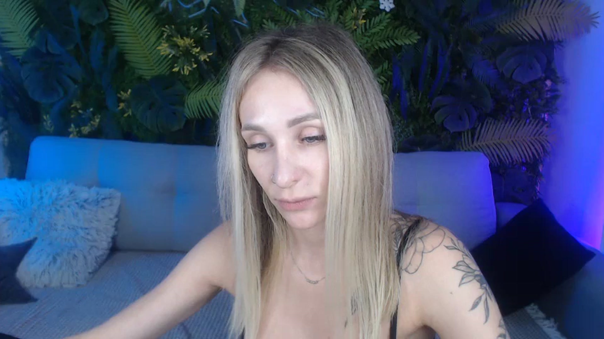 Gallery image thumbnail from Horny_Blond's myfreecams stream on, 09/16/2024, 11:17 image 13 of 20