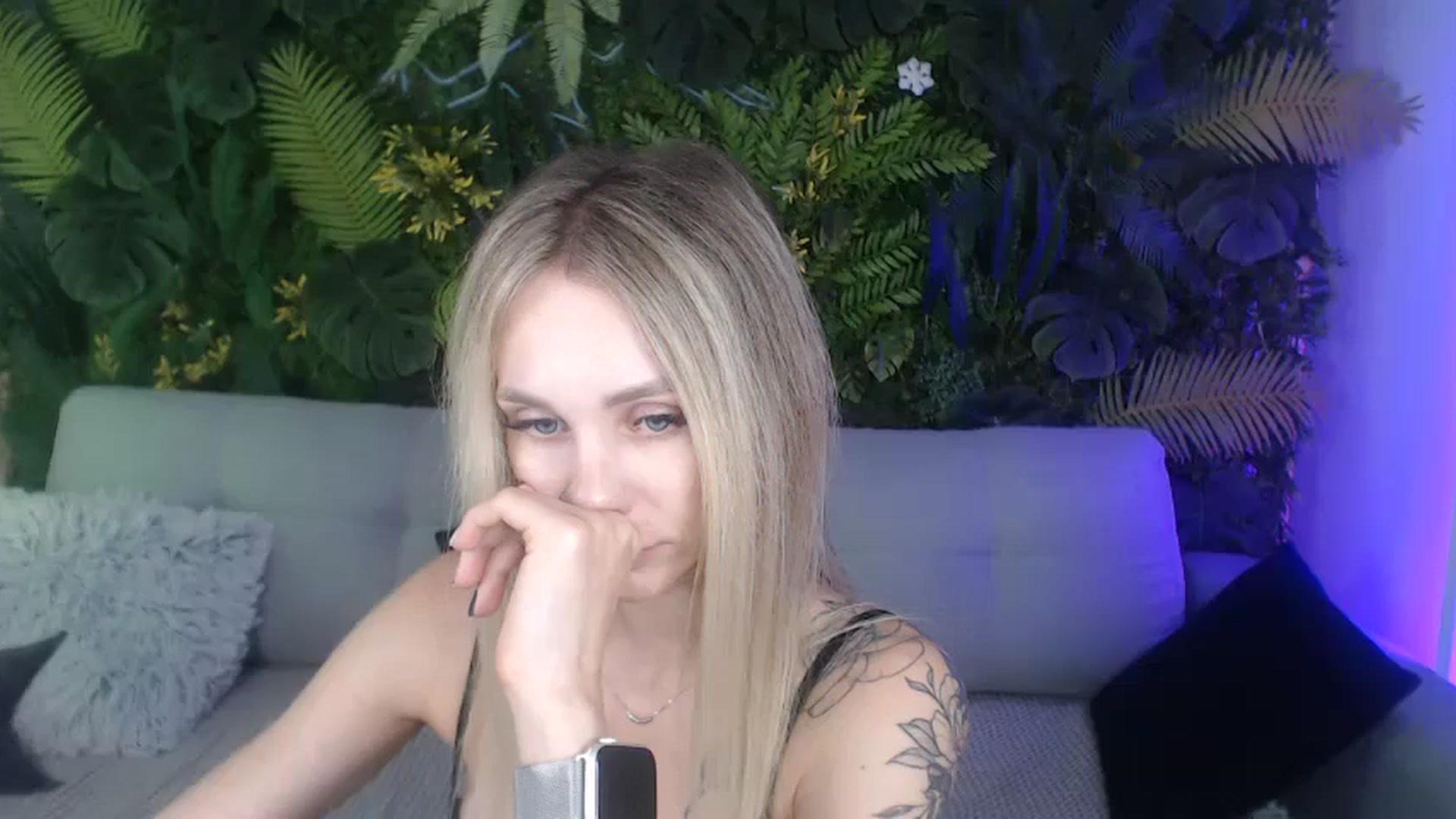 Gallery image thumbnail from Horny_Blond's myfreecams stream on, 09/16/2024, 12:30 image 1 of 20