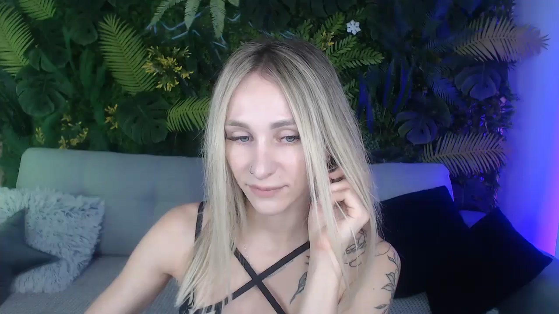 Gallery image thumbnail from Horny_Blond's myfreecams stream on, 09/17/2024, 08:45 image 2 of 20