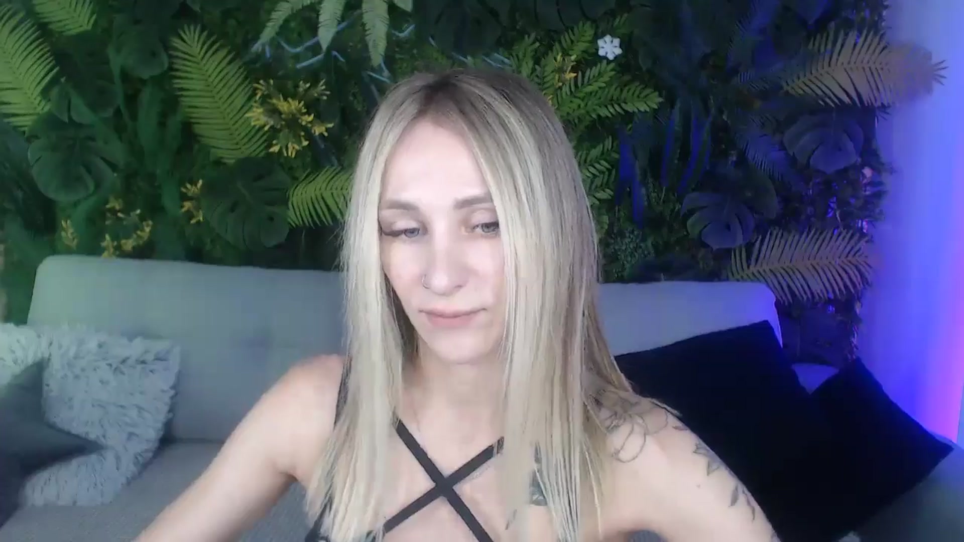 Gallery image thumbnail from Horny_Blond's myfreecams stream on, 09/17/2024, 08:45 image 3 of 20